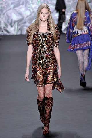 brown leather fitted embroidered boots