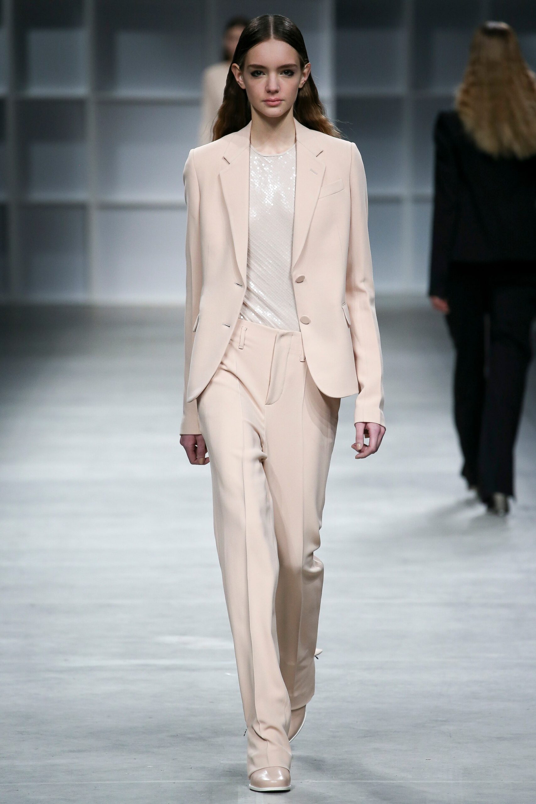 beige silk long-sleeve collared tailored buttoned suit
