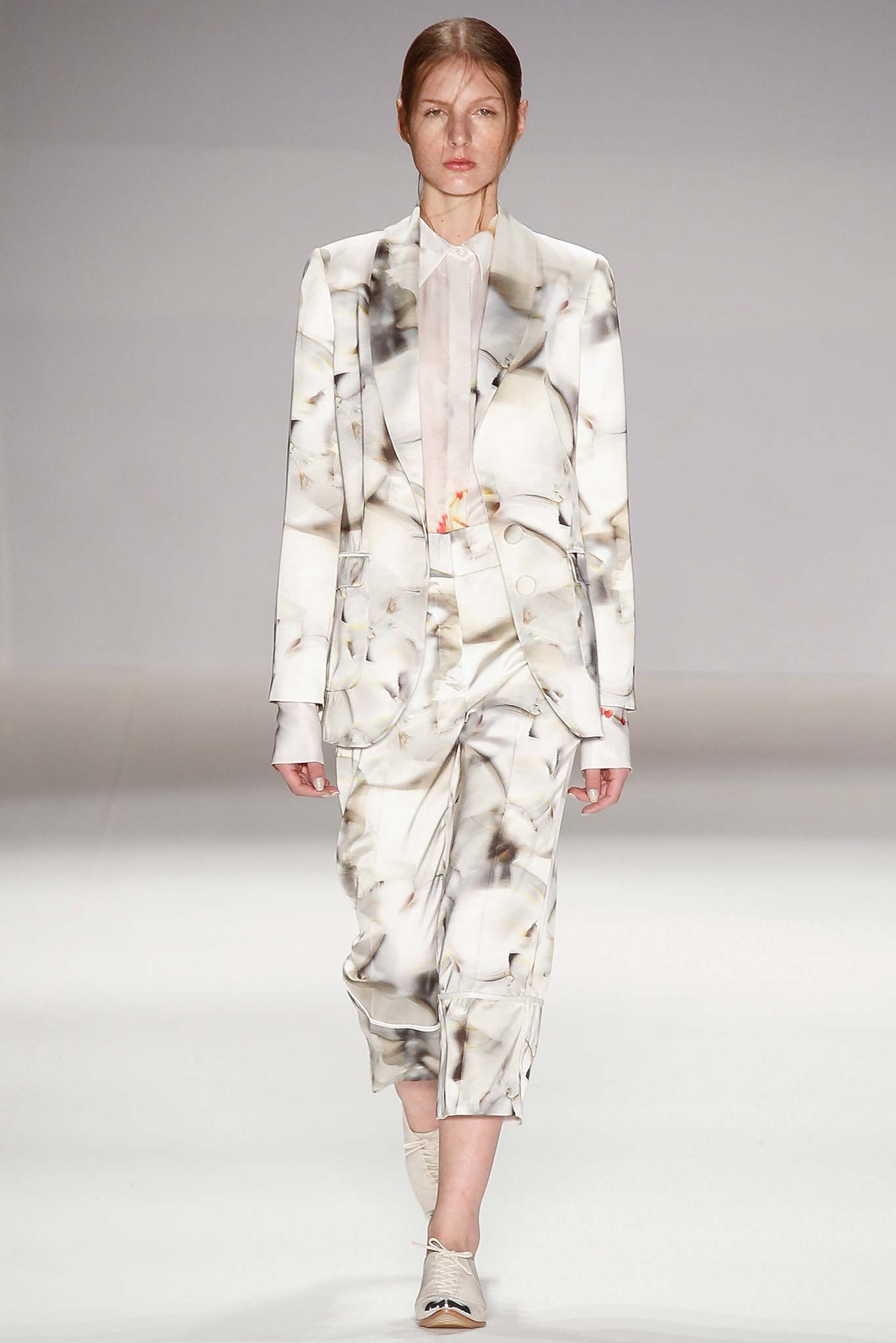 tailored silk printed suit