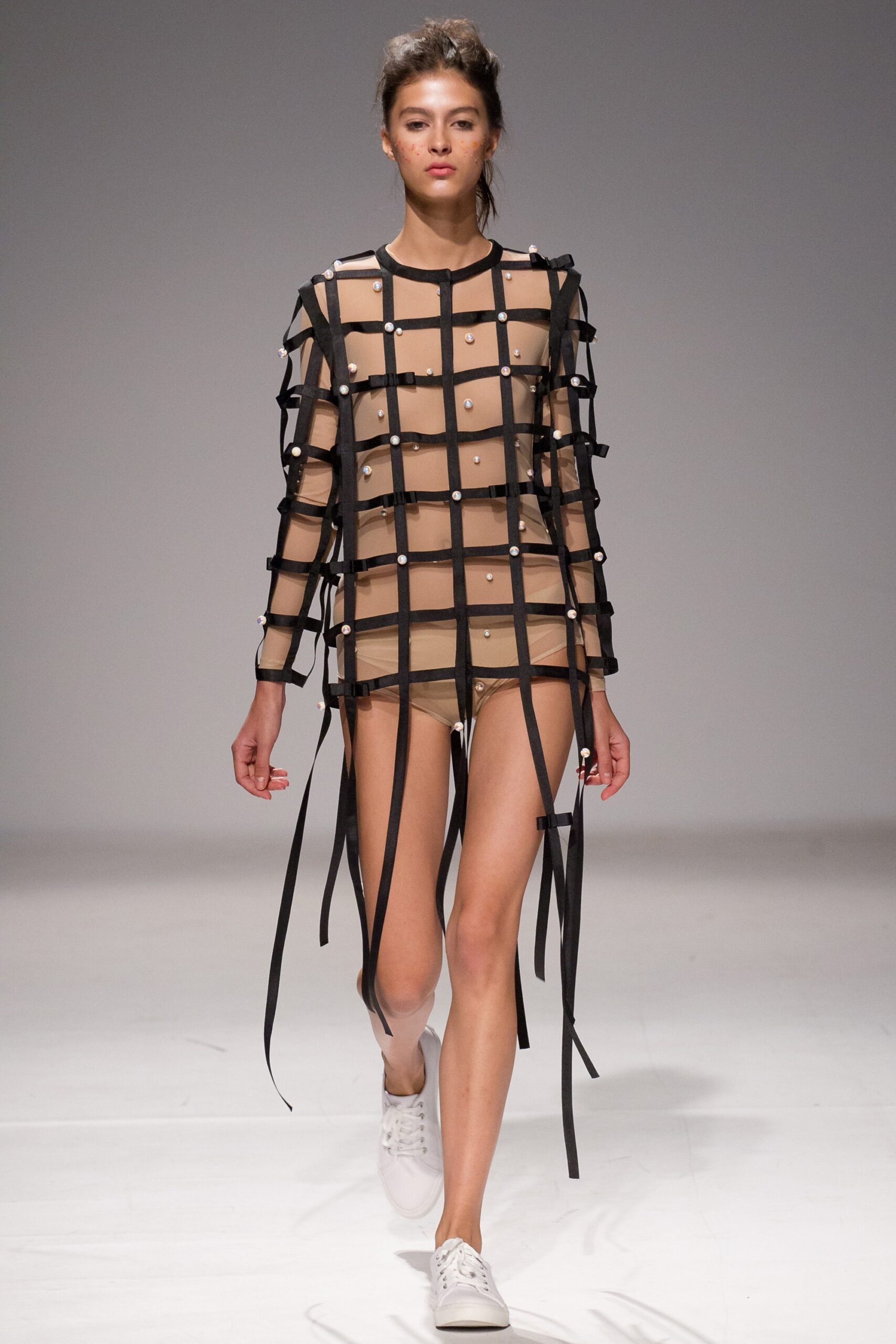 Anna K Kiev S/S 16 Look 295
