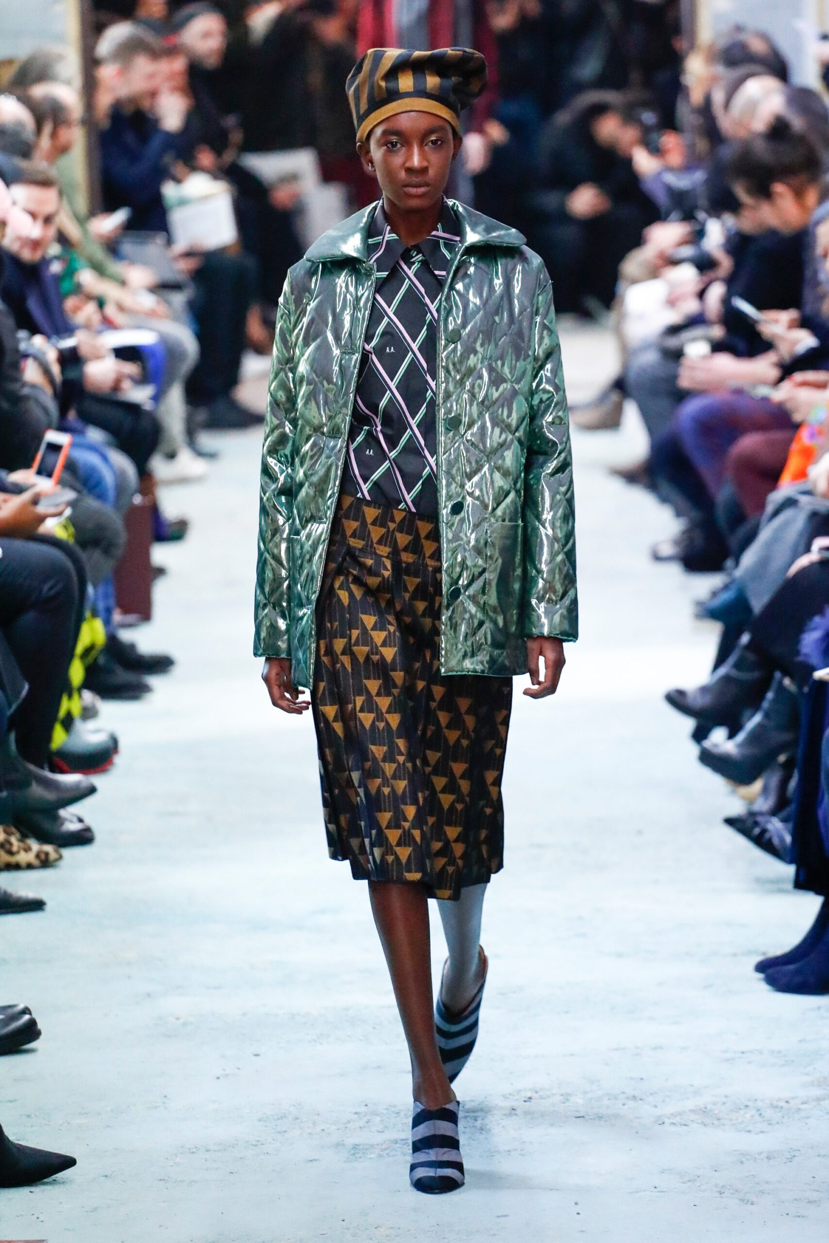 green vinyl long-sleeve collared fitted zippered shiny jacket