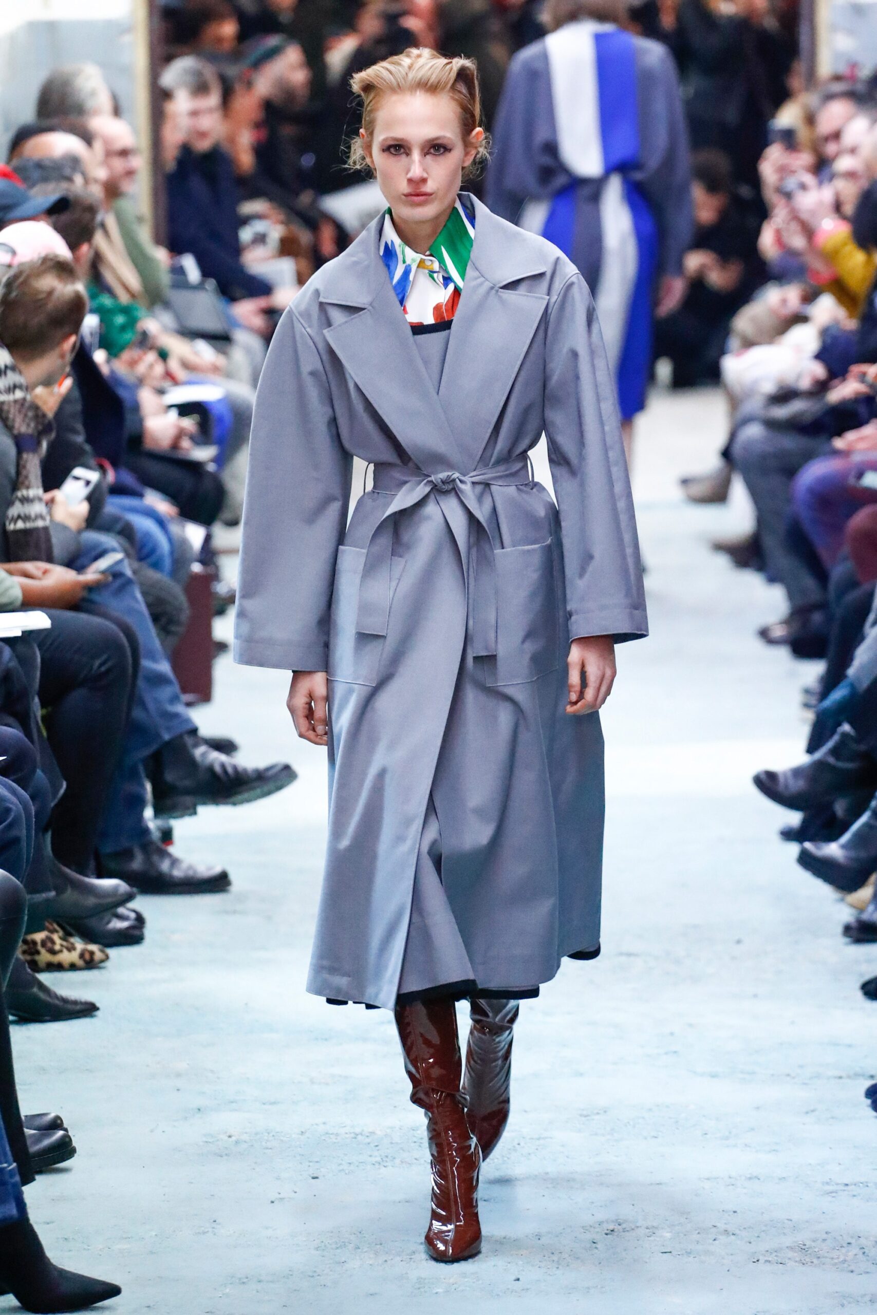 gray cotton long-sleeve collared relaxed belted draped coat