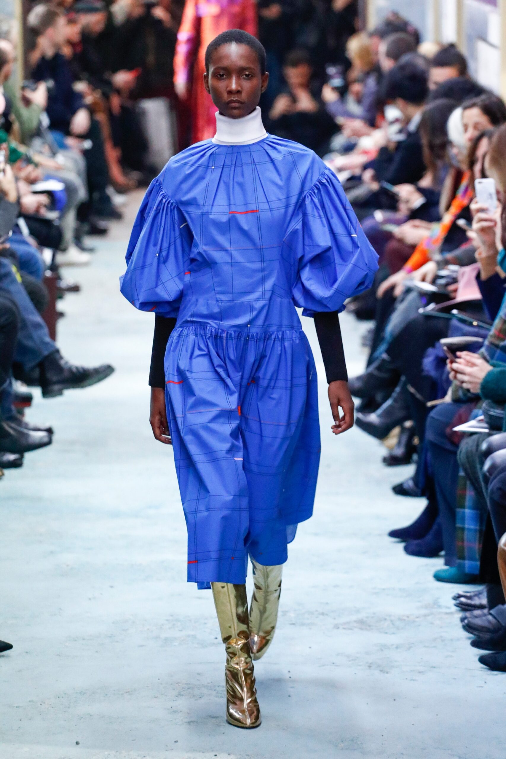 blue relaxed midi dress with gold boots