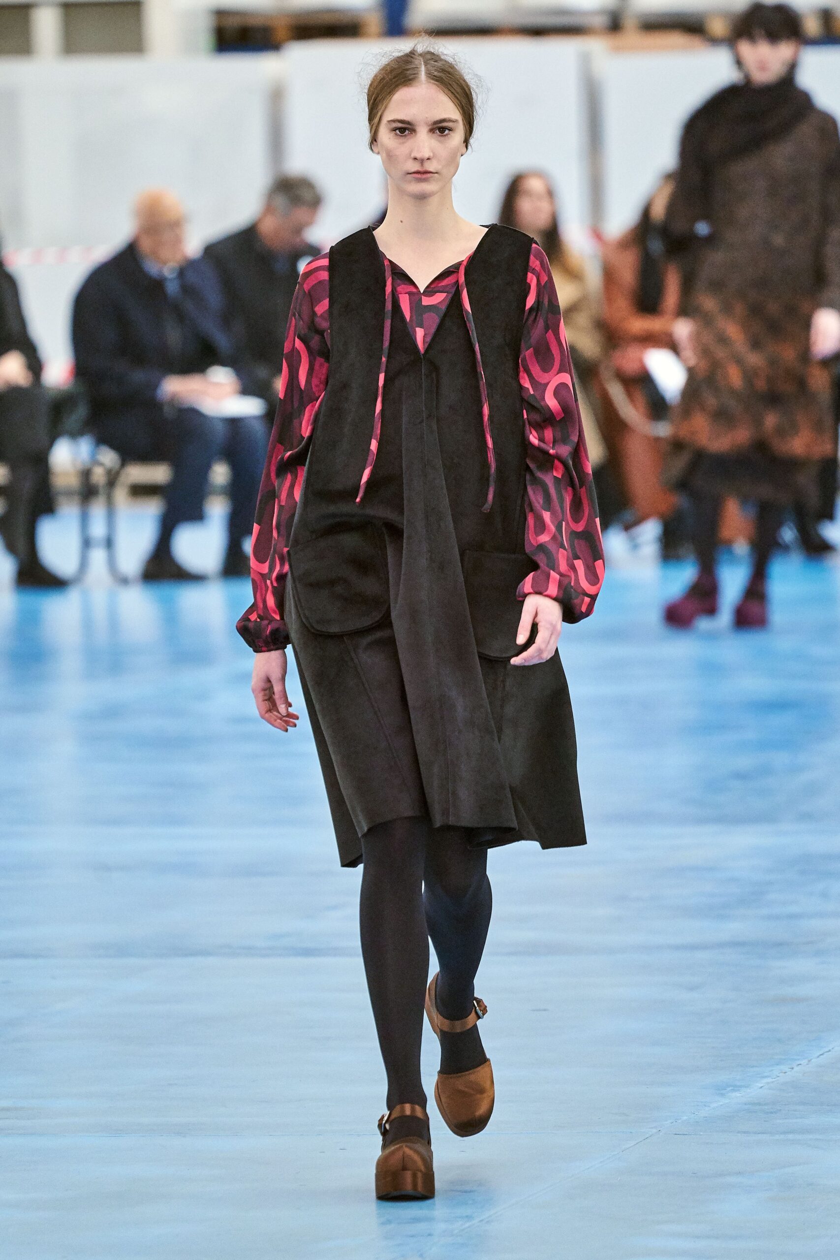 red silk long-sleeve collared fitted printed top