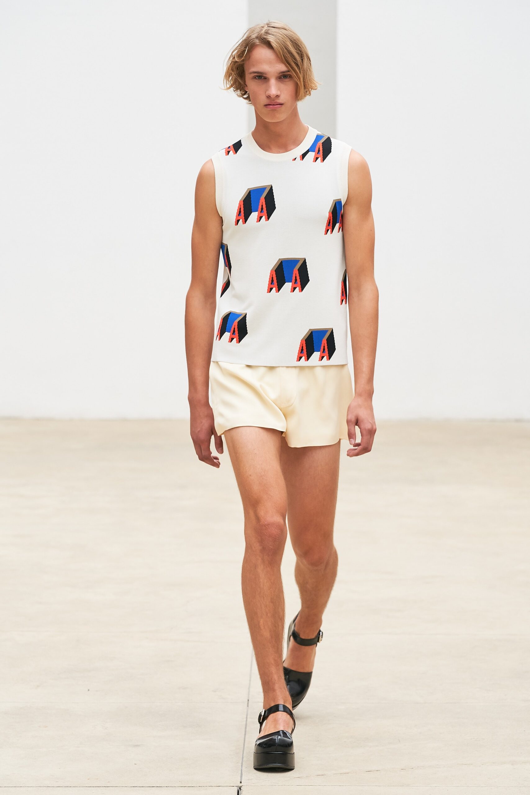 fitted printed top with shorts