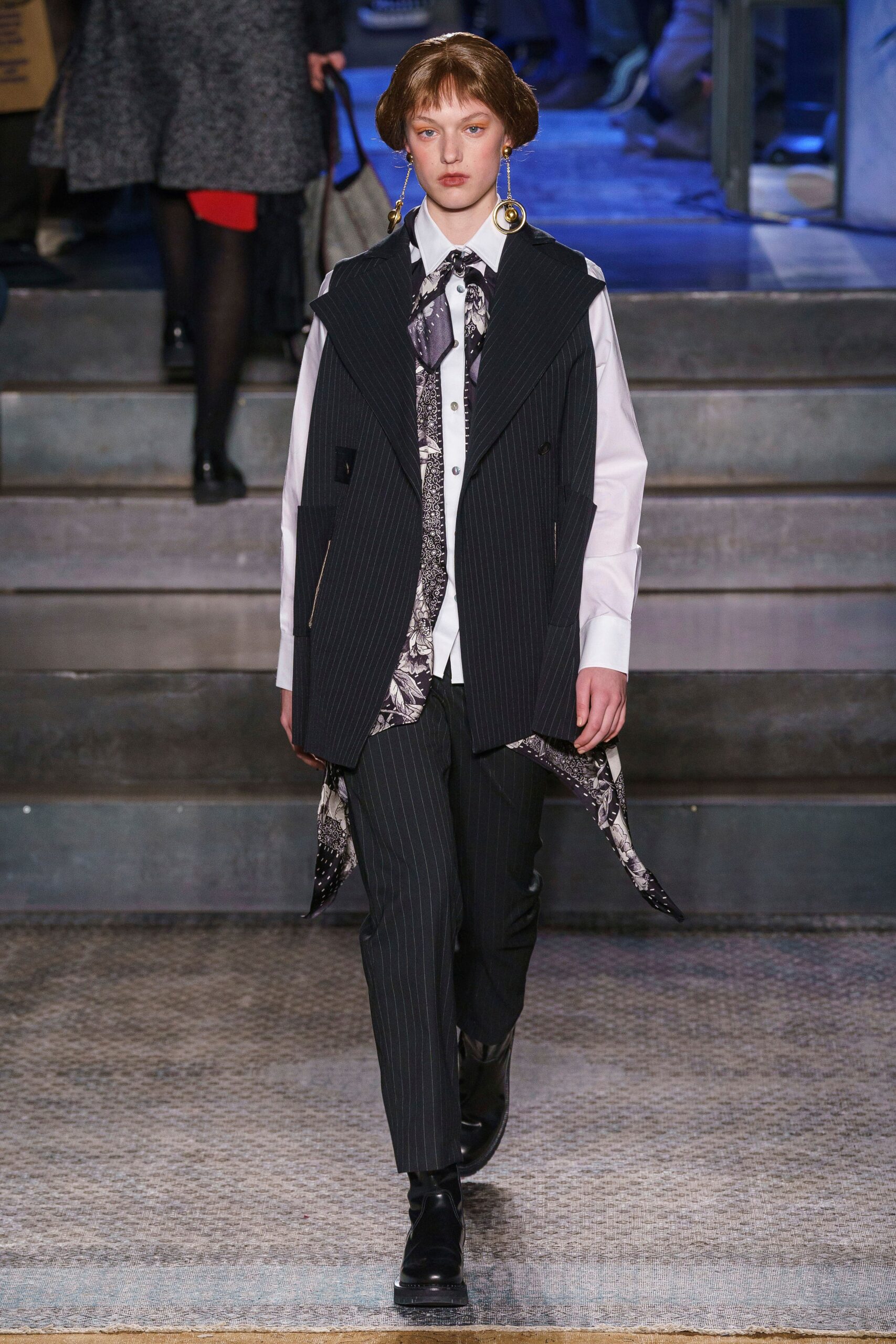 tailored black and white blazer outfit