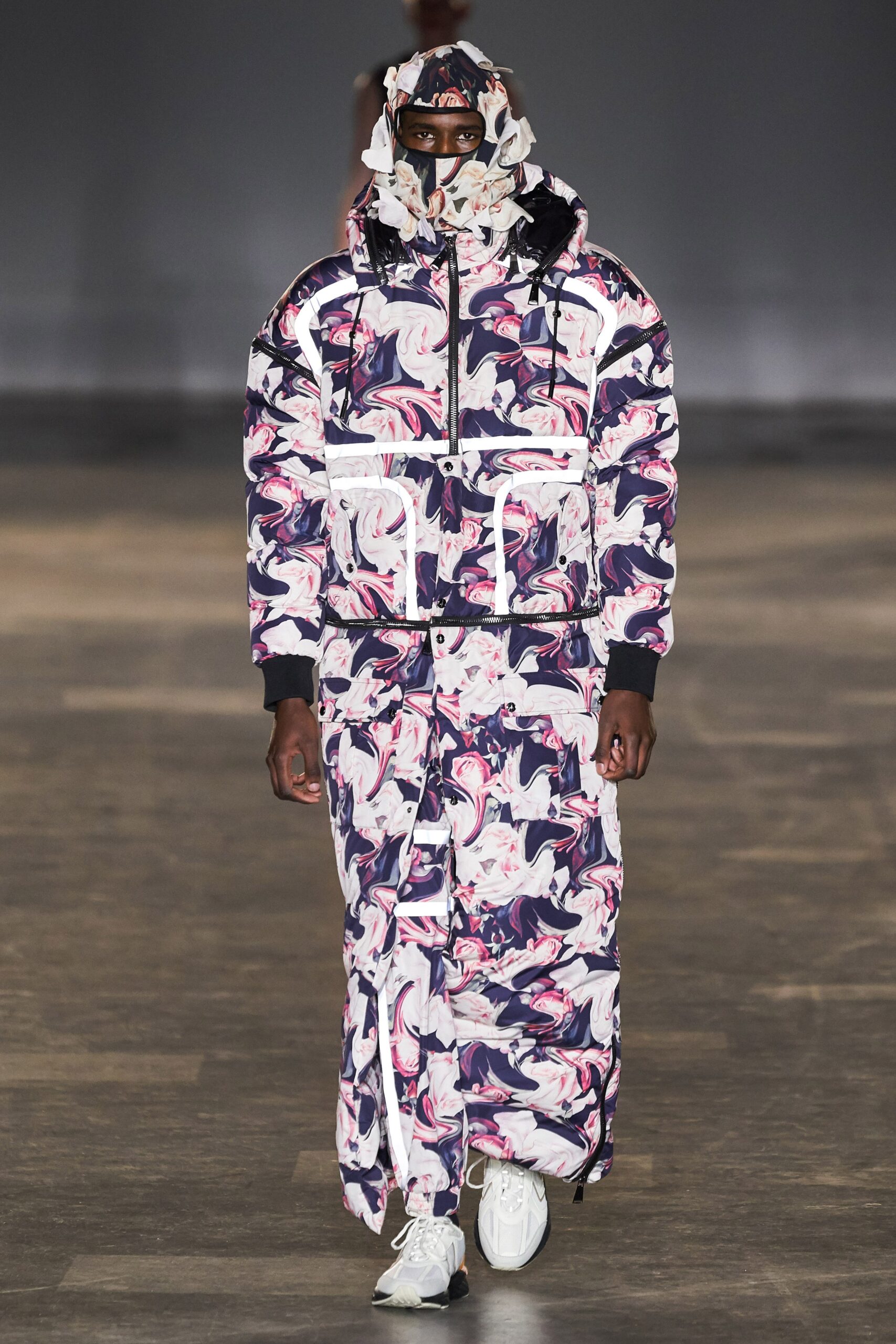 printed relaxed hooded coat