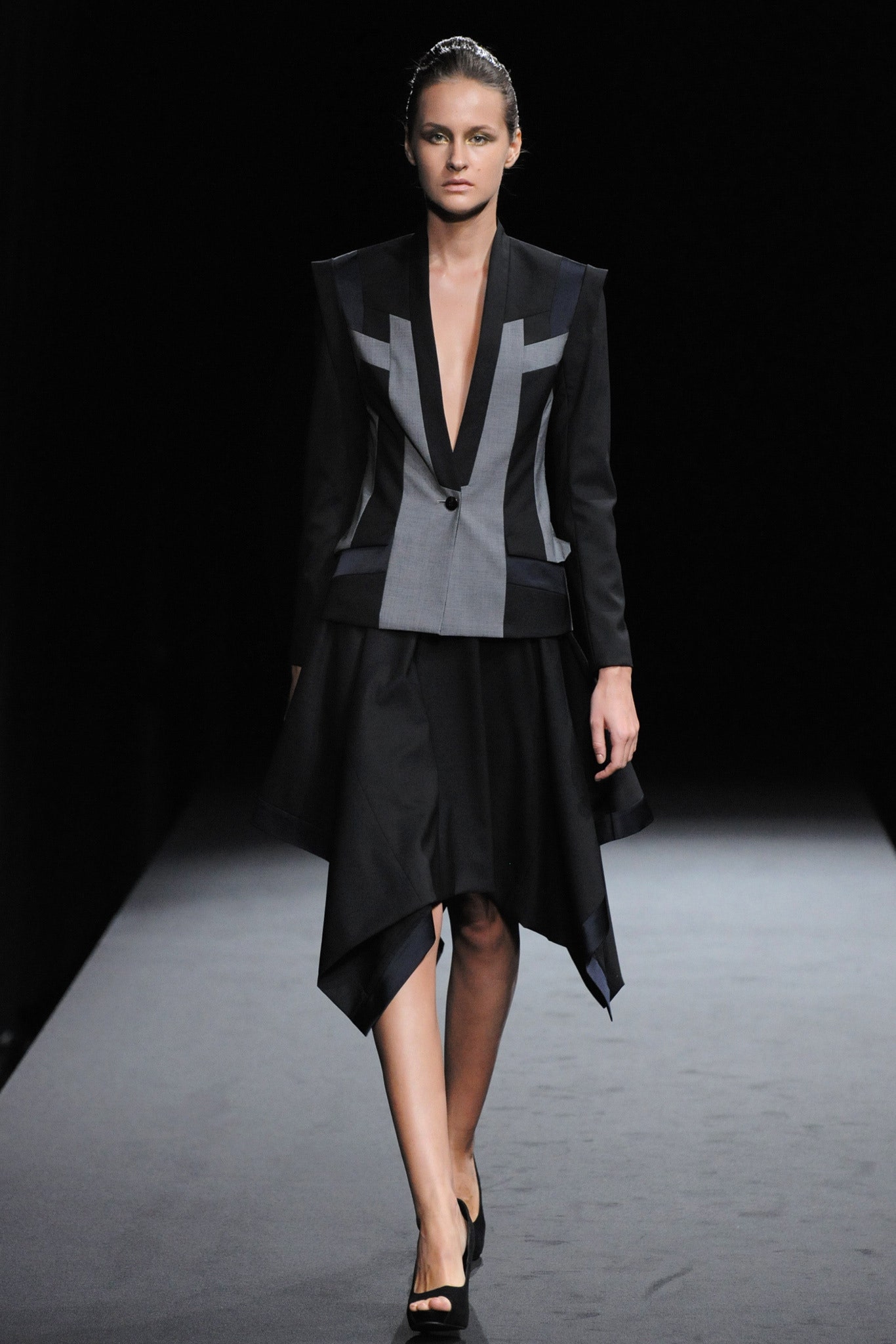 black cotton long-sleeve v-neck structured buttoned color-blocked blazer