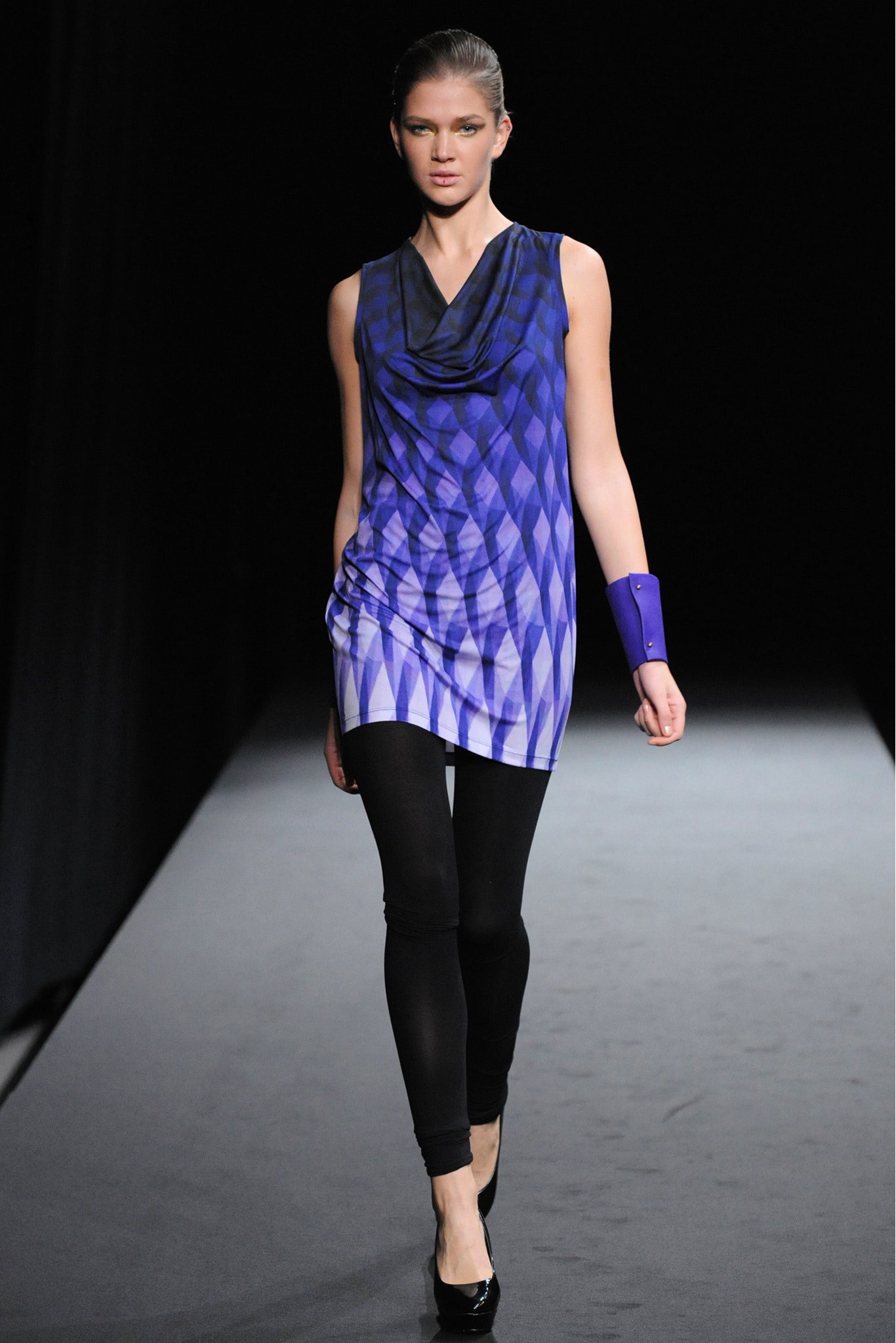 blue purple draped top with leggings