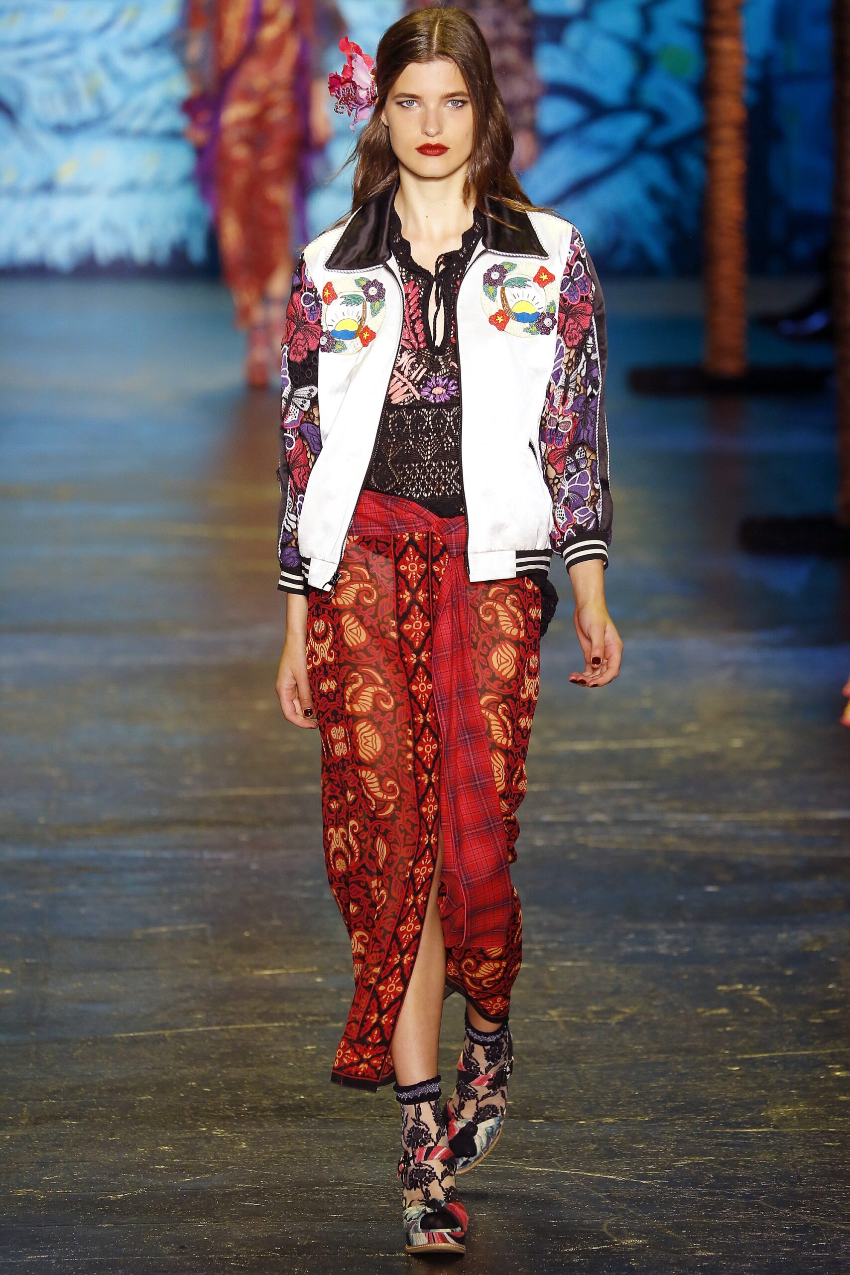 red cotton slit fitted high-waisted printed layered skirt