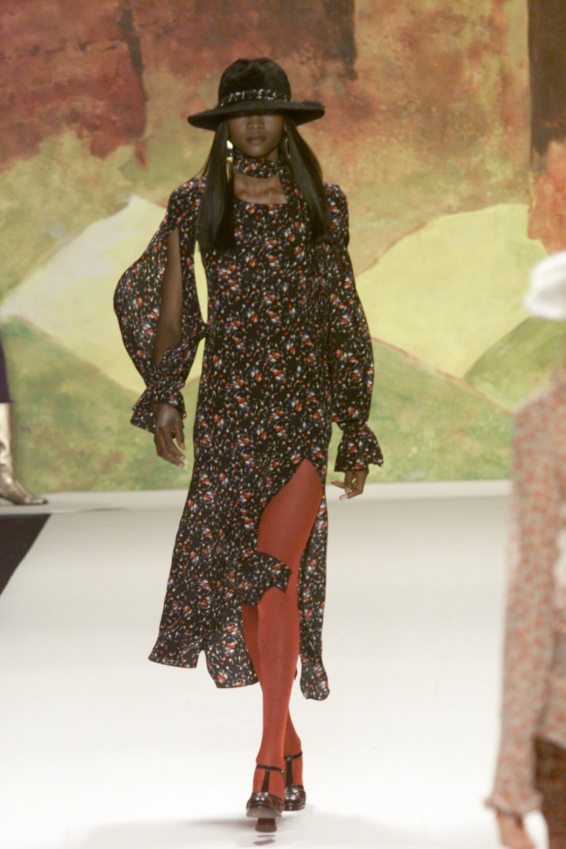black floral midi dress with hat