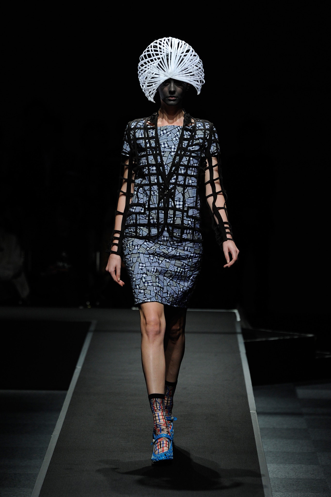 fitted mini dress with geometric hat