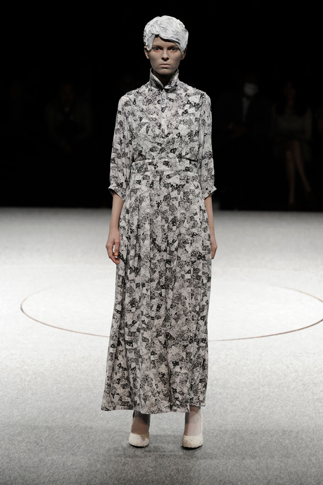 Anrealage Fall 2013 Ready-to-Wear