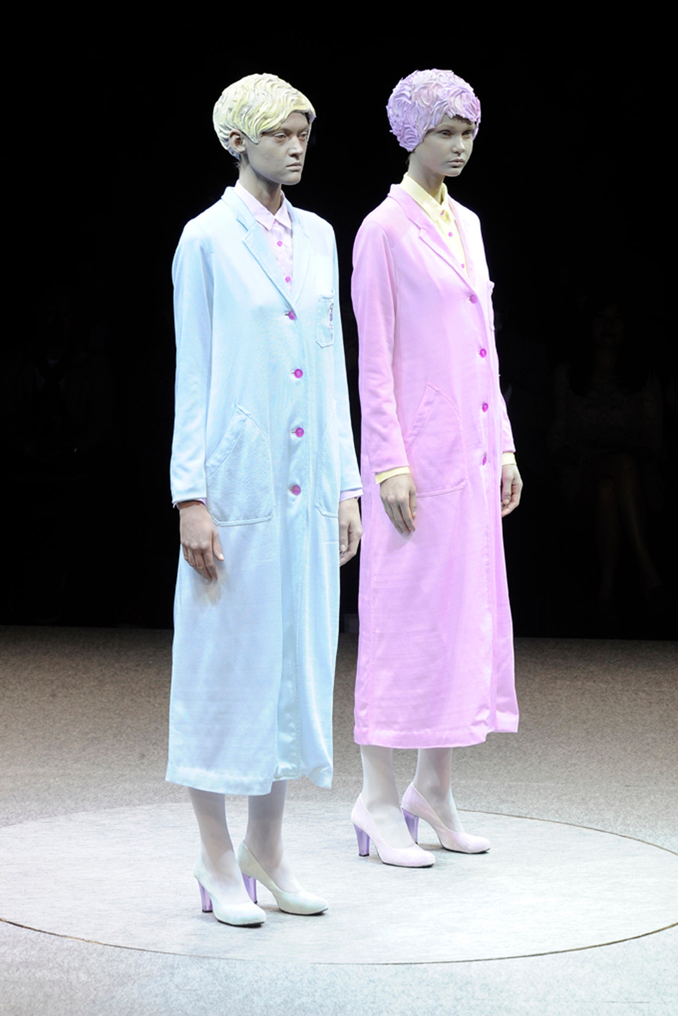 pink cotton long-sleeve collared relaxed buttoned midi coat