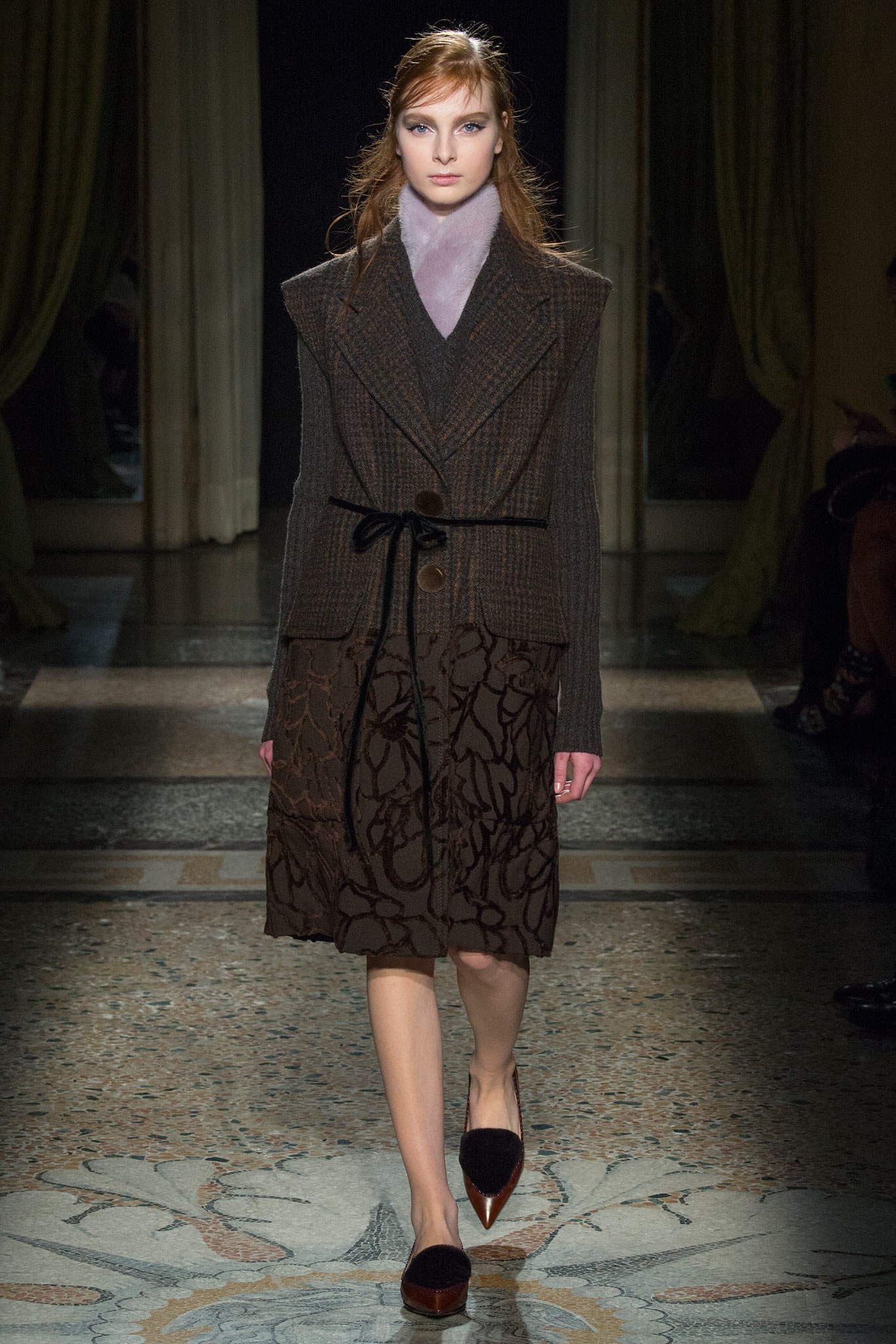 brown wool long-sleeve collared tailored structured buttoned blazer