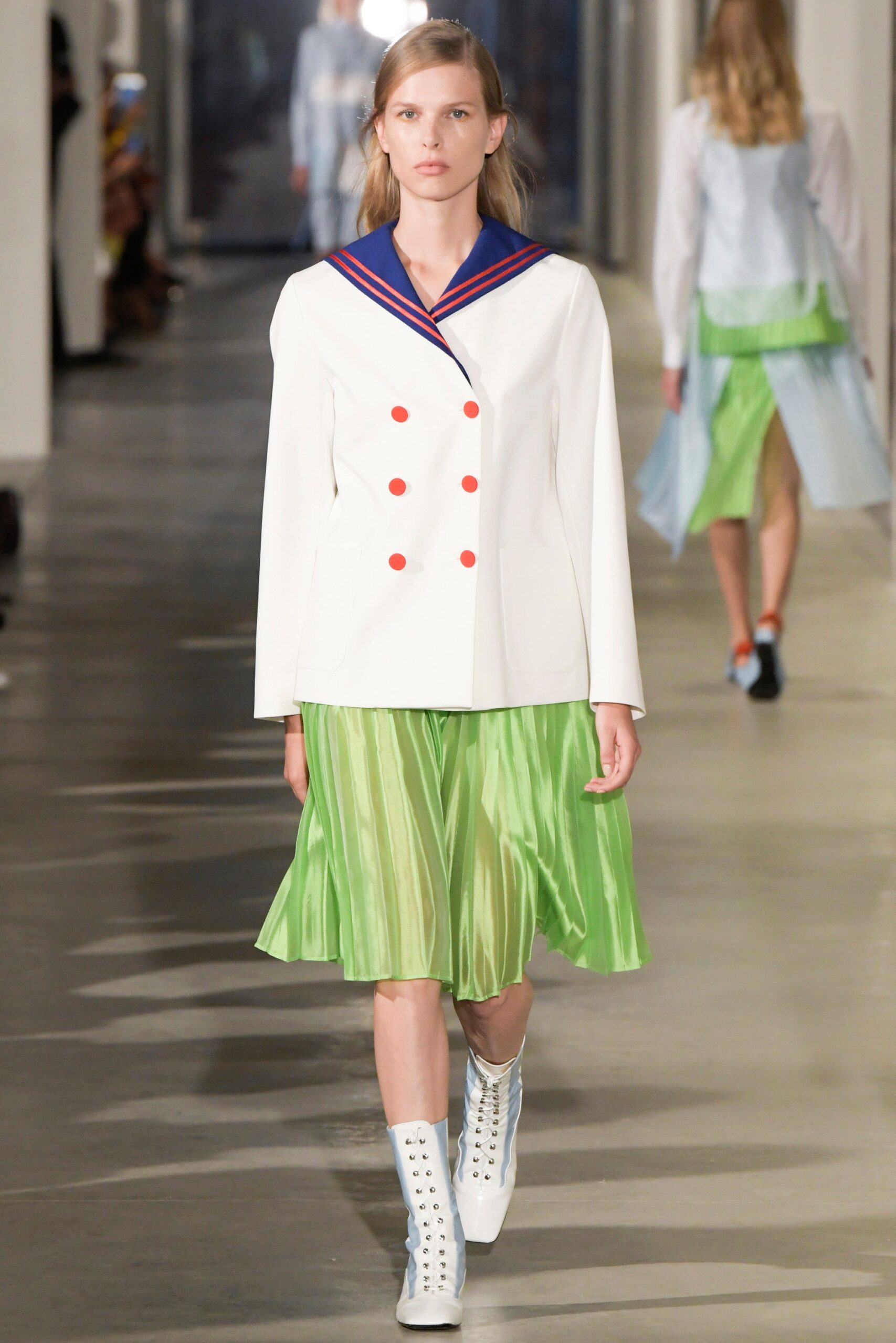 green silk sleeveless relaxed pleated flowing skirt