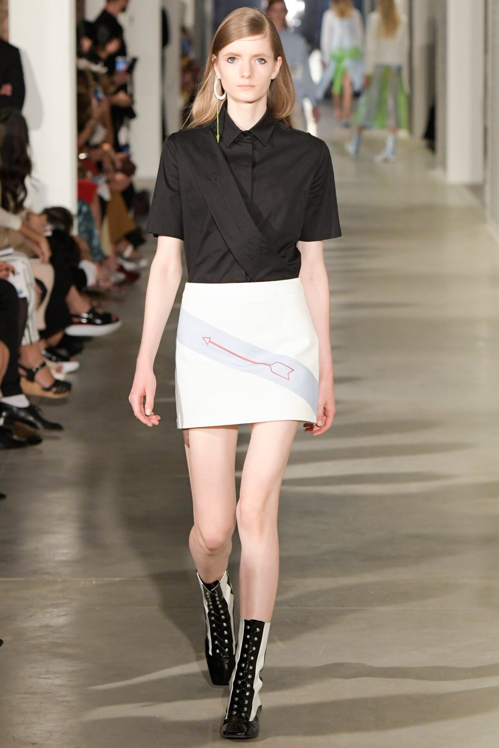 white fitted zippered mini skirt