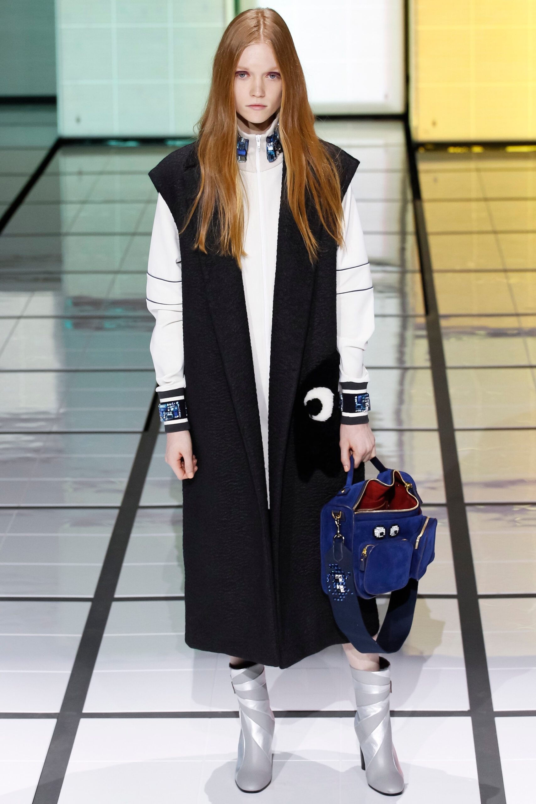 black wool long-sleeve collared relaxed layered midi coat