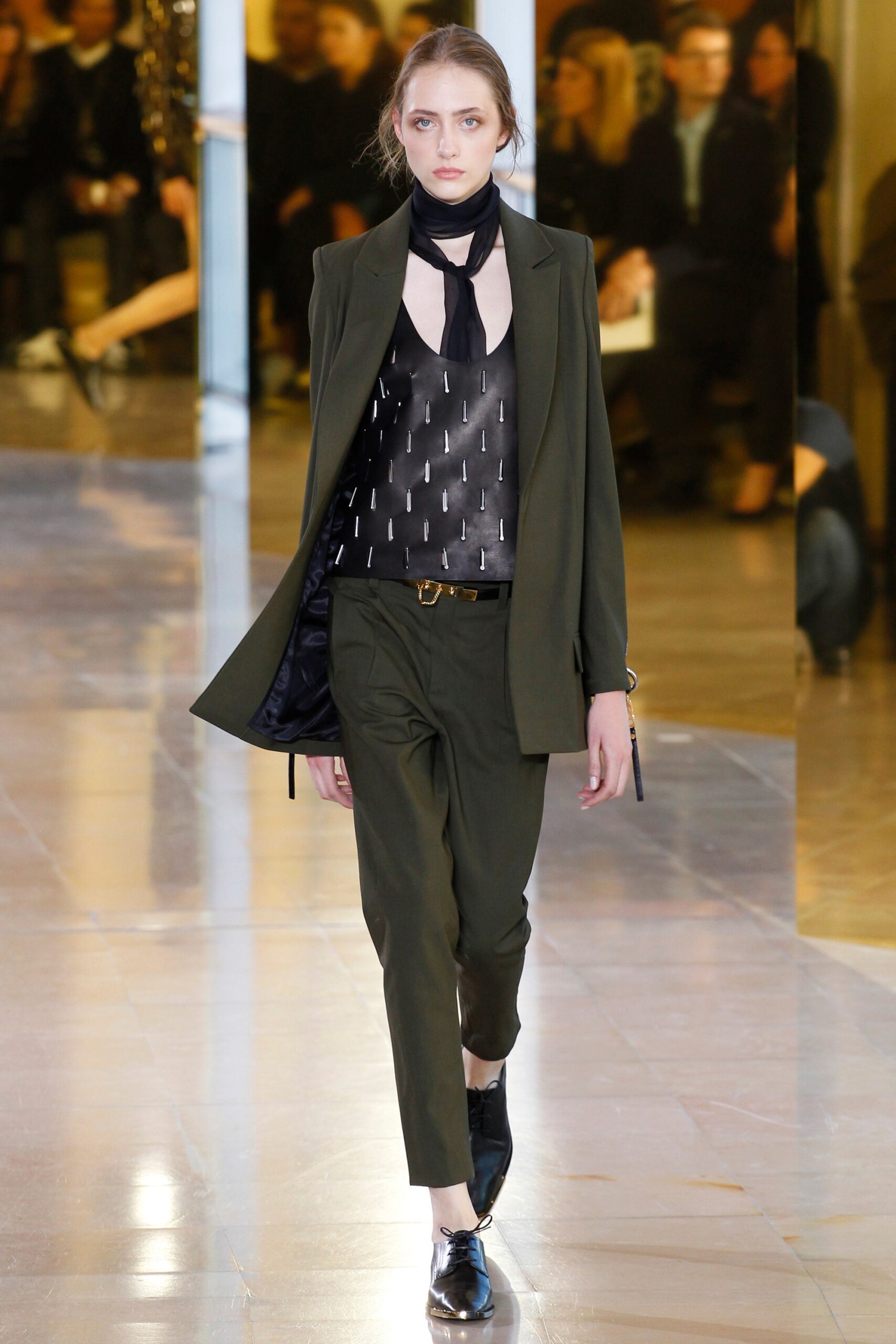 green cotton long-sleeve collared tailored buttoned blazer