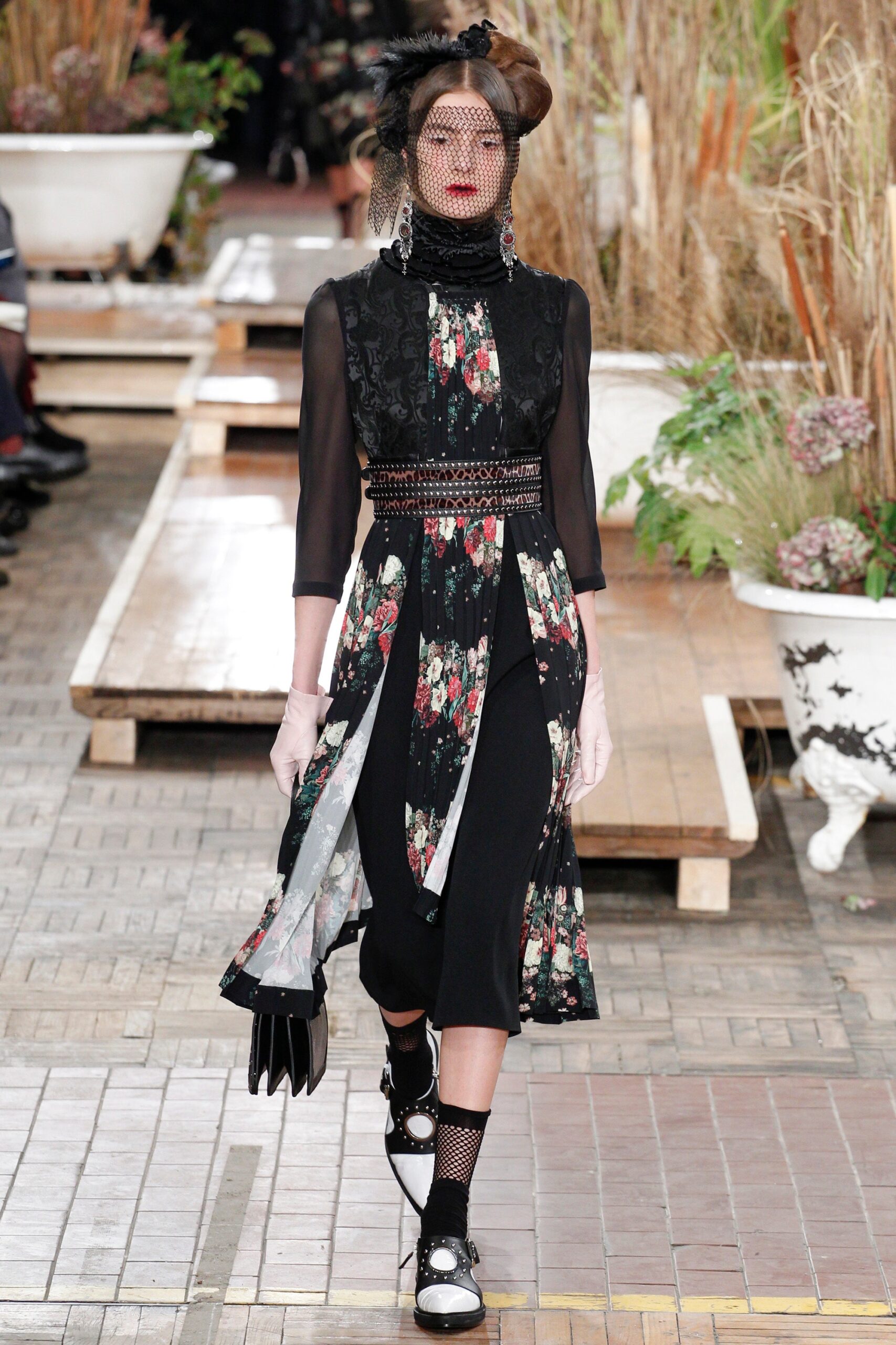 black floral midi dress with hat