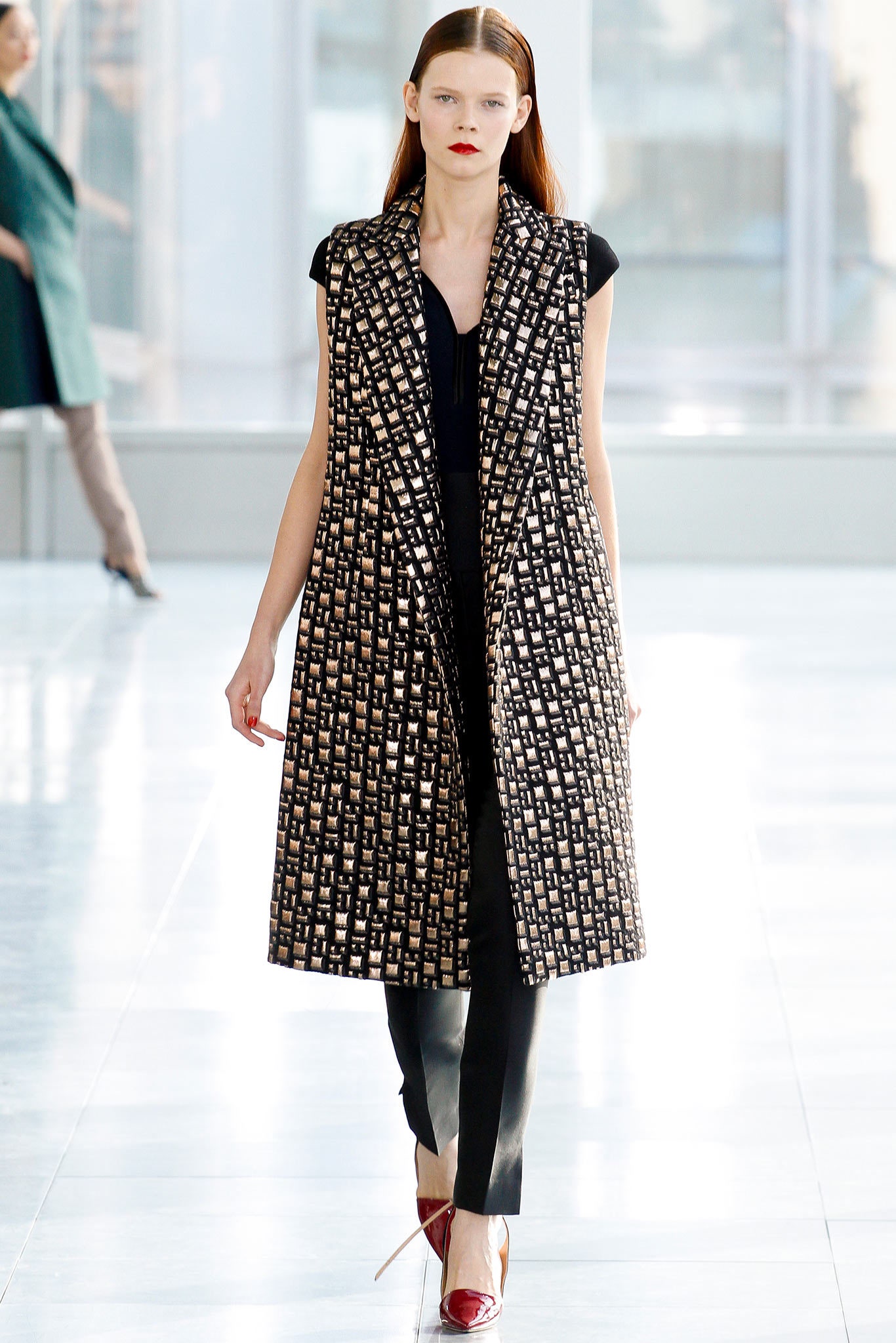 black silk sleeveless collared fitted layered zippered vest