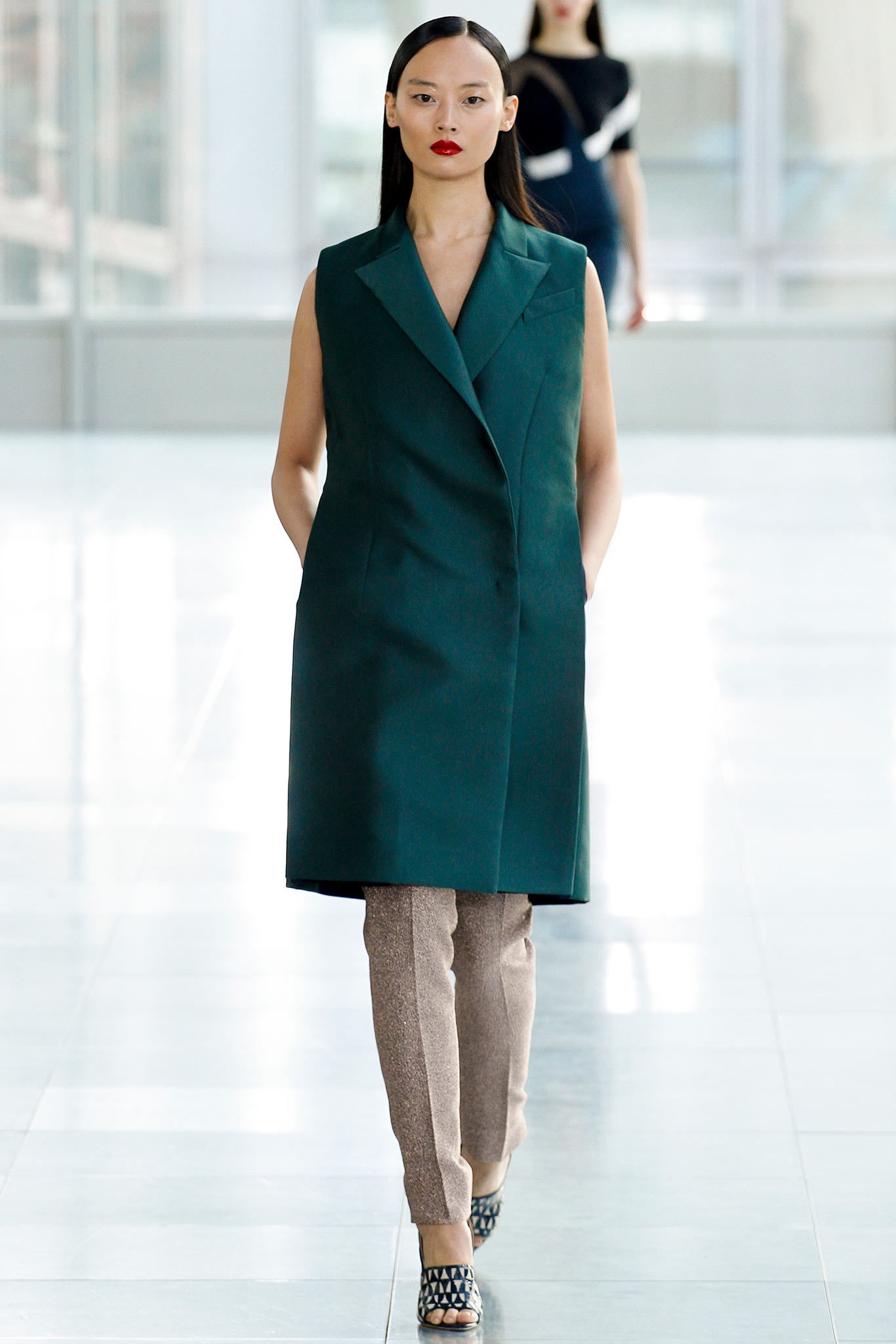 green cotton sleeveless collared tailored straight-leg midi dress