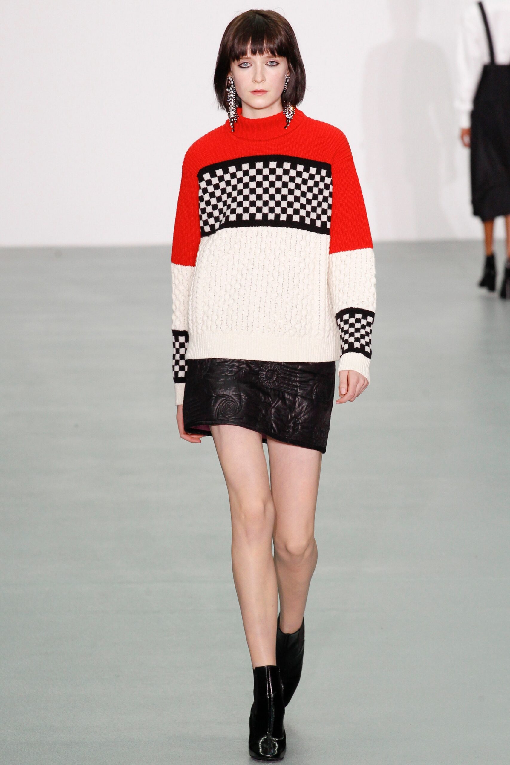 color-blocked fitted sweater and mini skirt