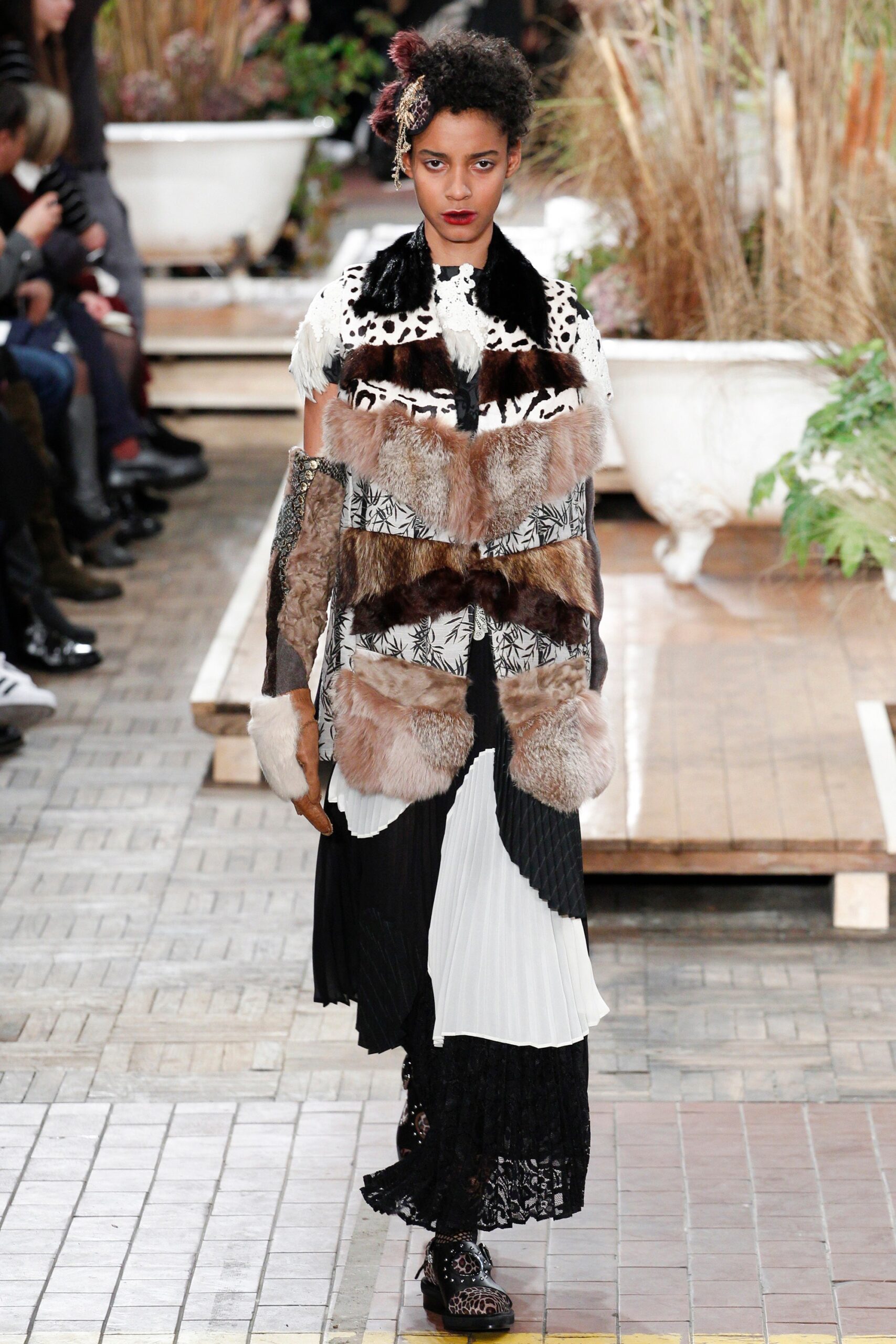 multi fur long-sleeve relaxed layered fringed coat