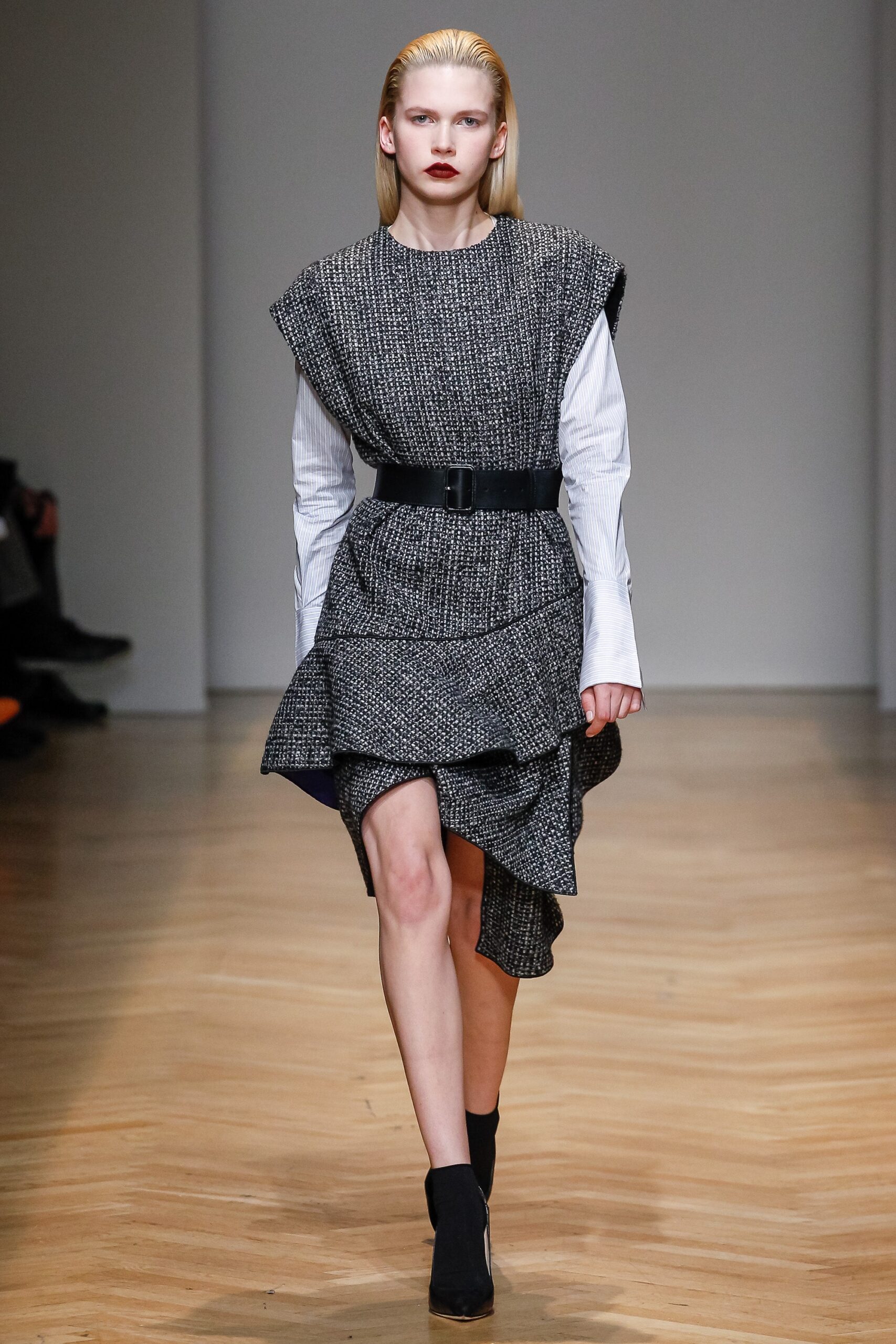gray tweed sleeveless v-neck fitted tiered belted dress