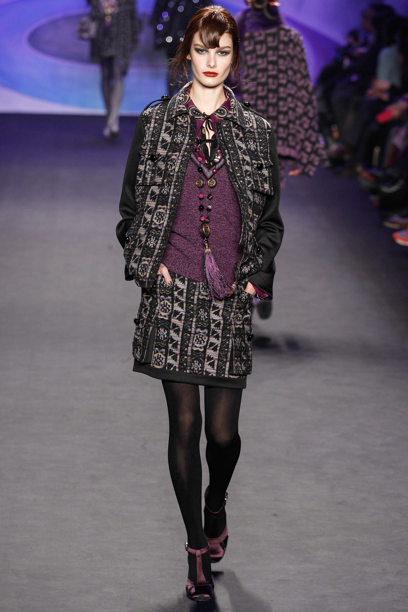 fitted black gray wool jacket and skirt