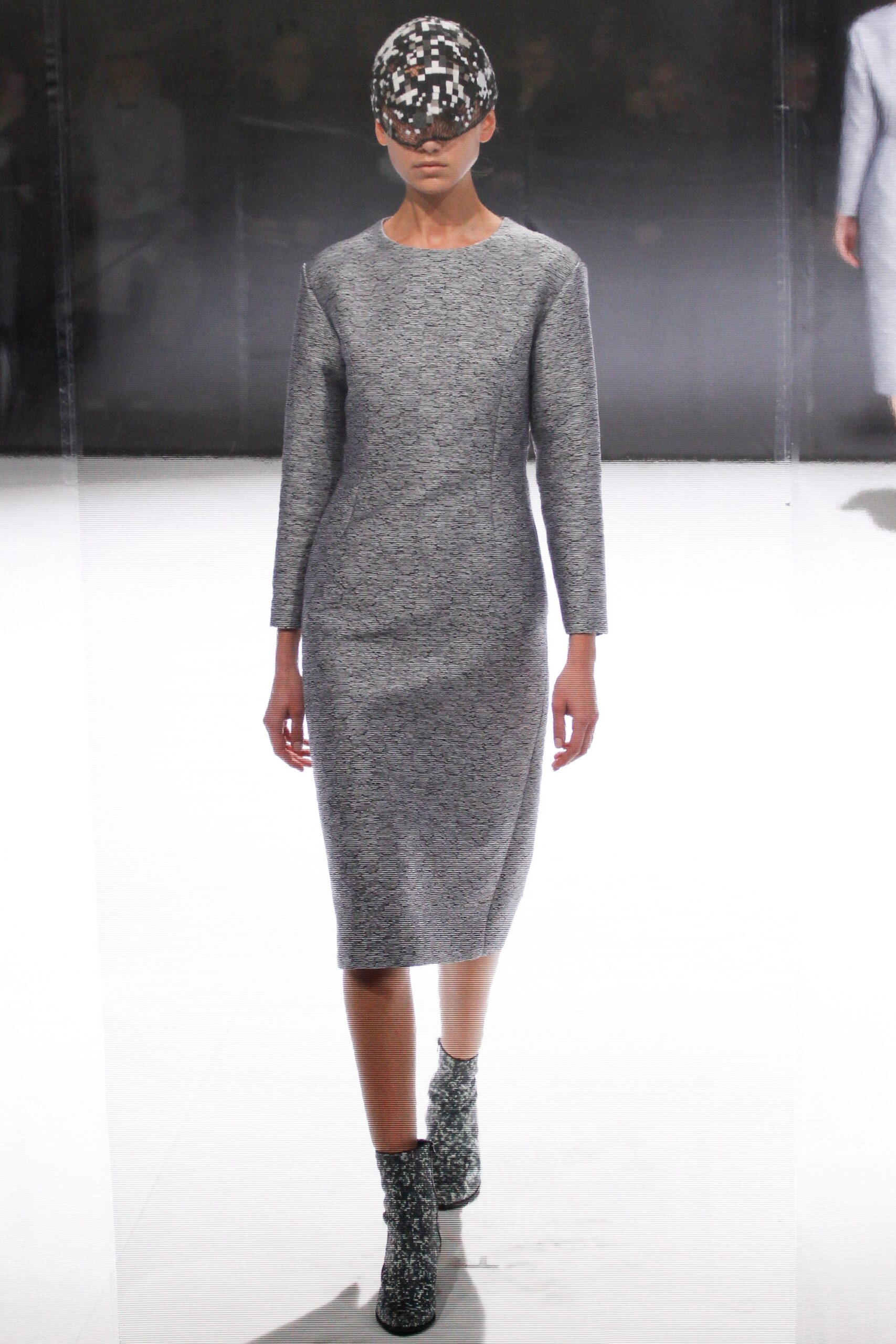 gray fitted long-sleeve dress