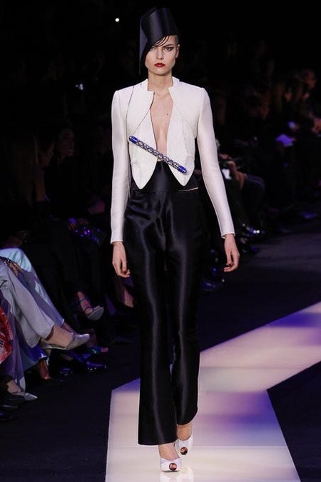 white silk long-sleeve v-neck fitted buttoned blazer