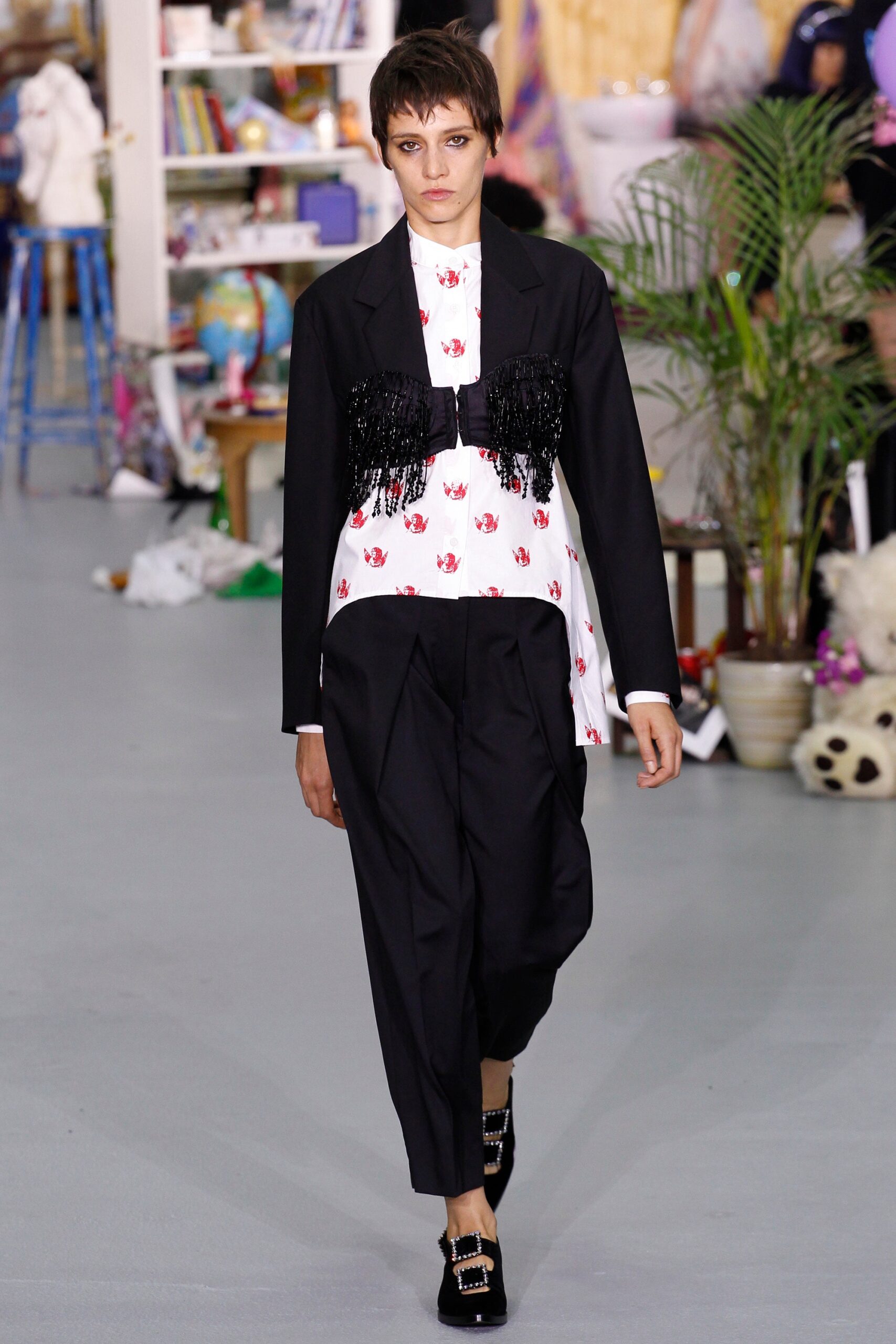 relaxed black and white blouse with fringes