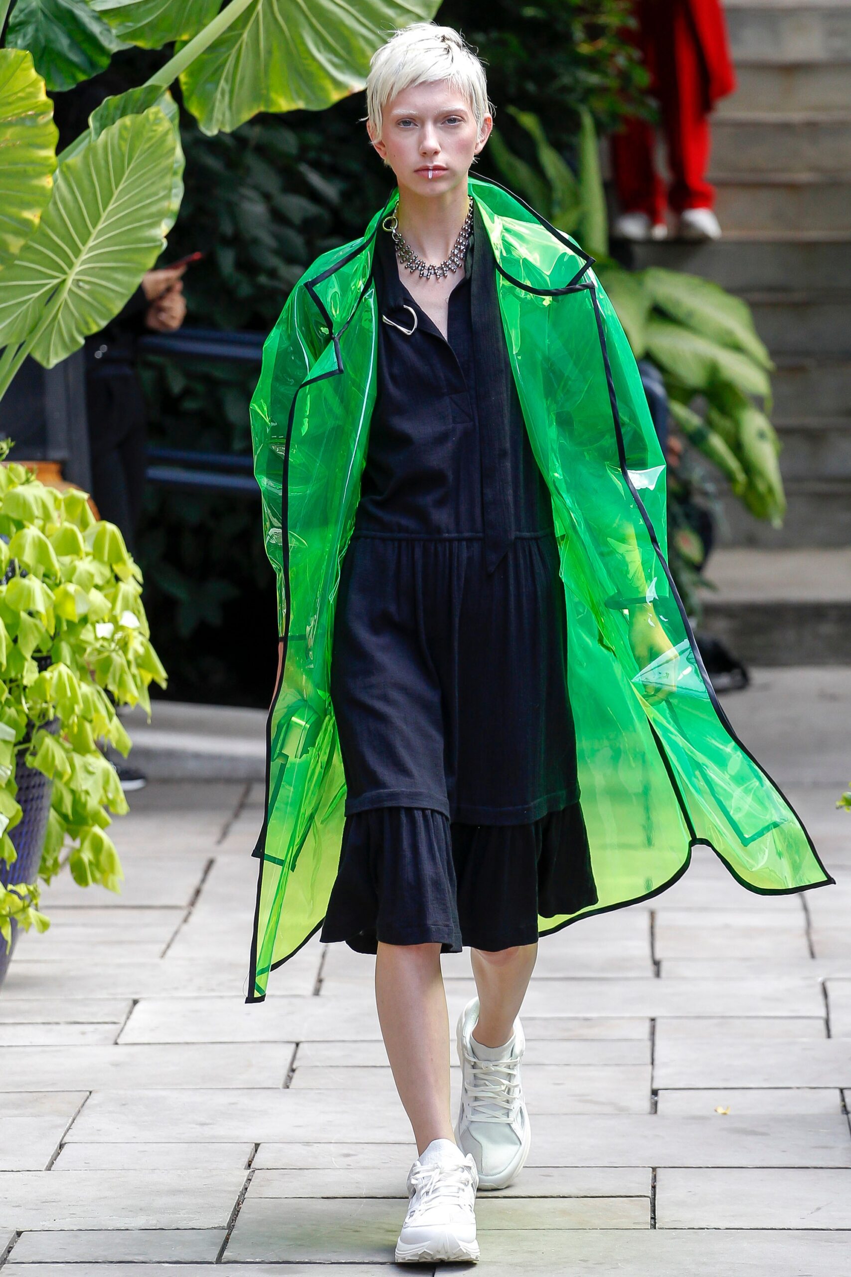 green vinyl long-sleeve collared relaxed zippered shiny coat