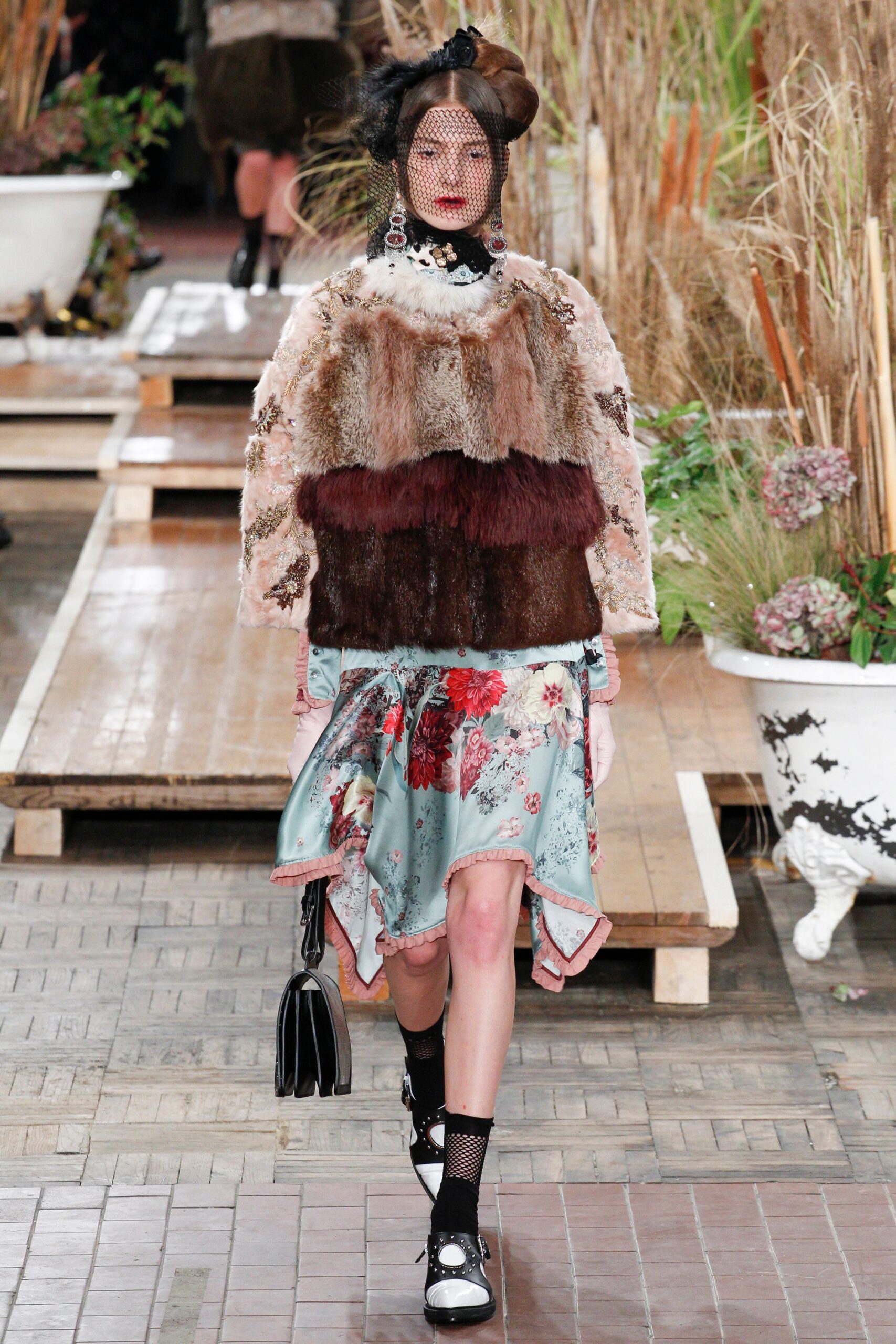 brown fur long-sleeve relaxed layered top