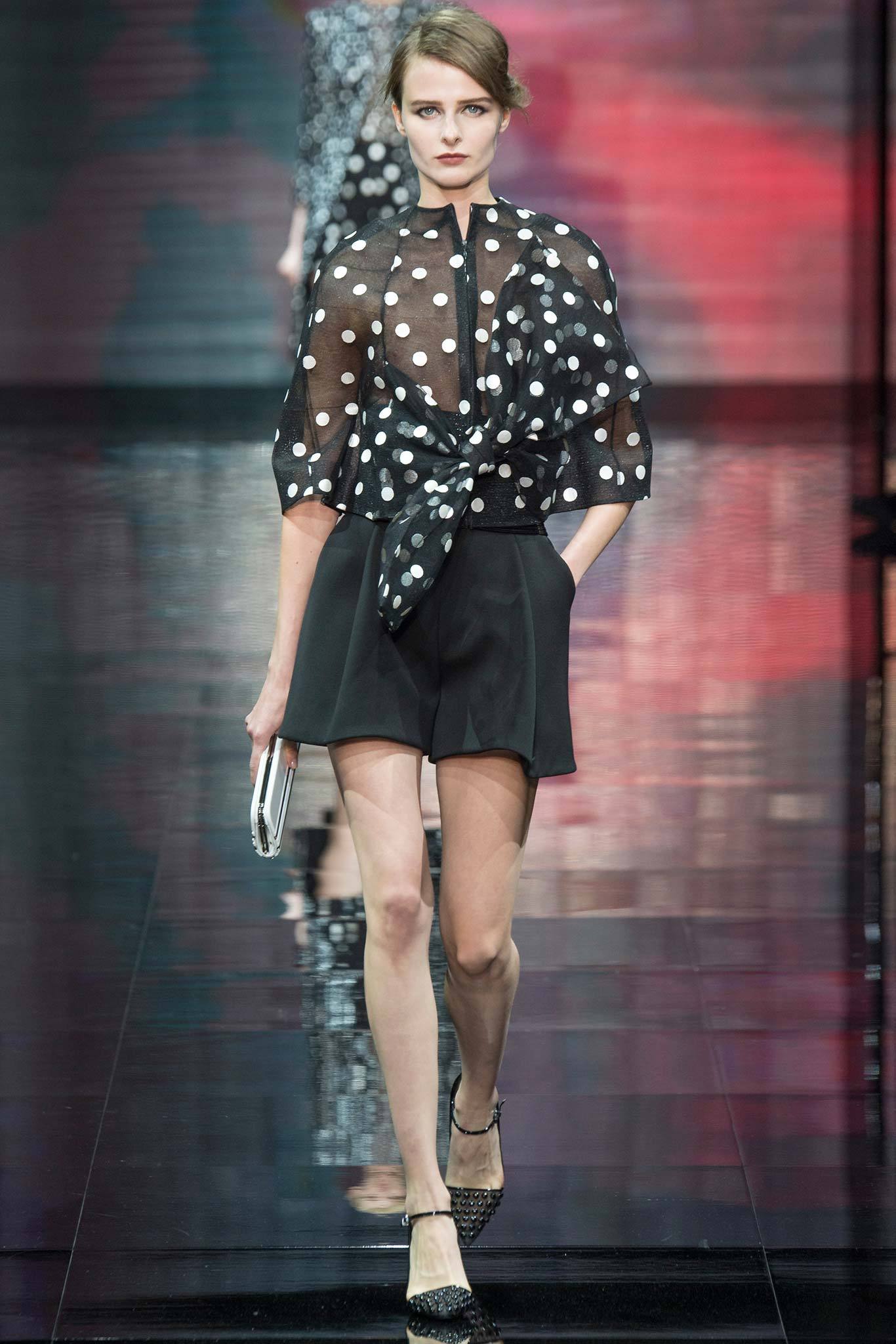 black silk short-sleeve collared fitted polka-dot draped blouse