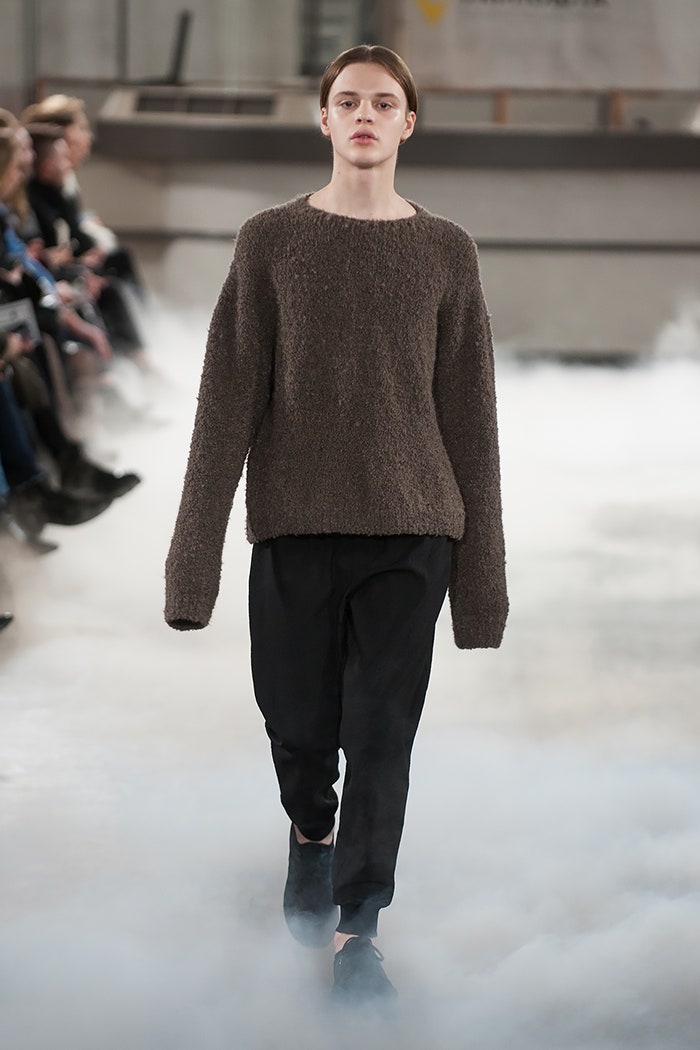 brown oversized sweater with black pants