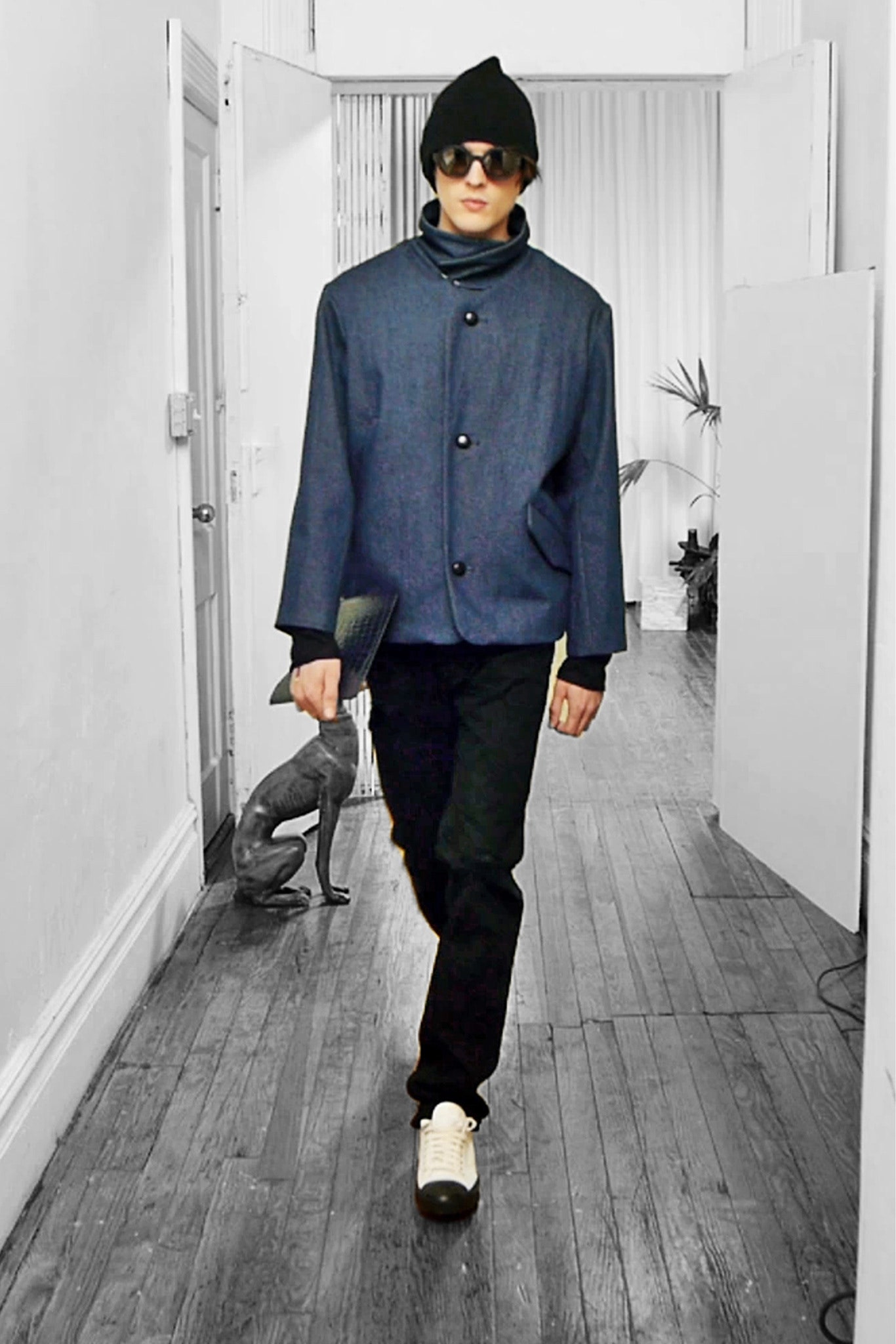 blue cotton long-sleeve collared relaxed buttoned jacket
