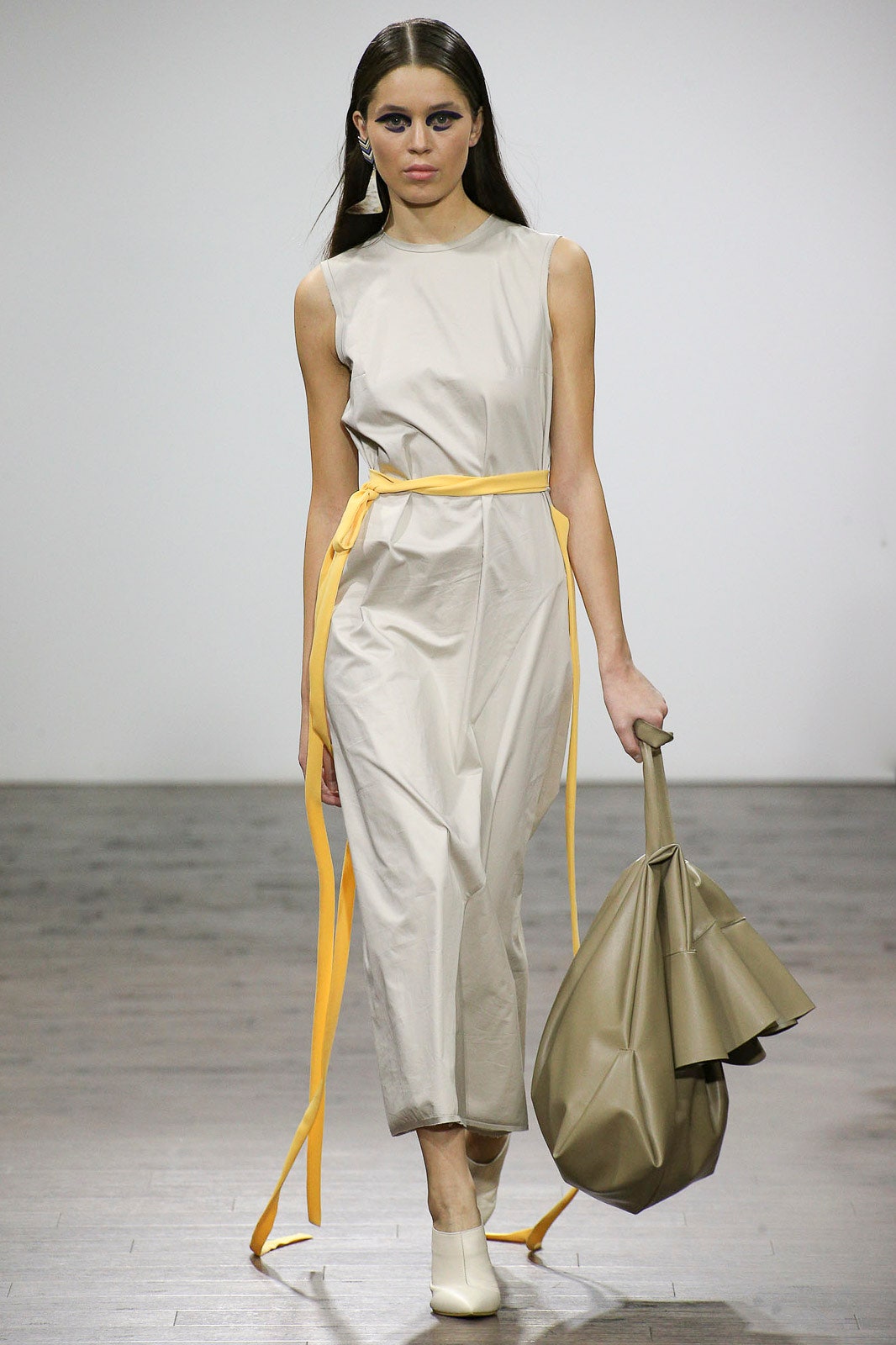 Atelier Kikala Tbilisi S/S 17 Look 126