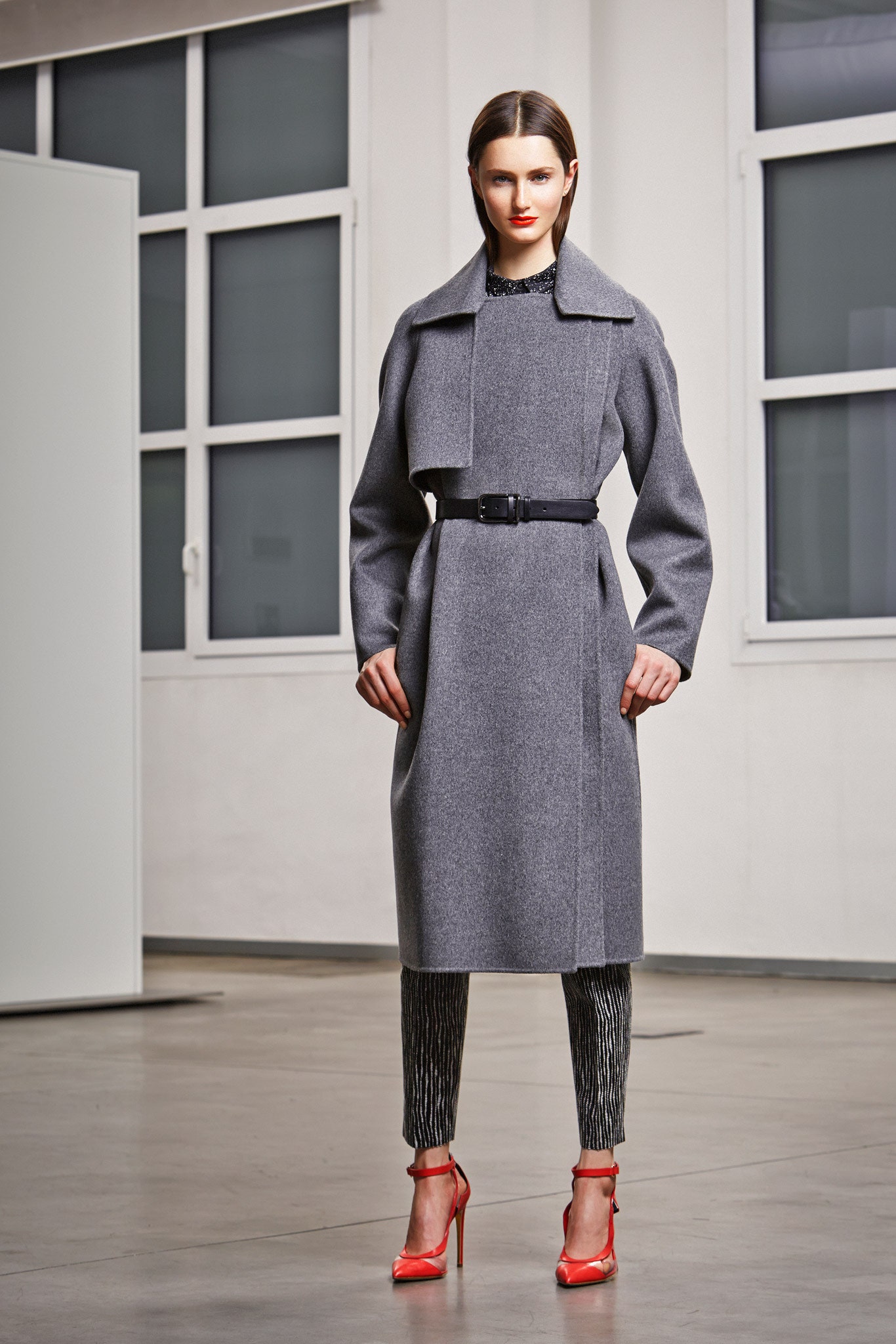 gray wool long-sleeve collared tailored belted coat