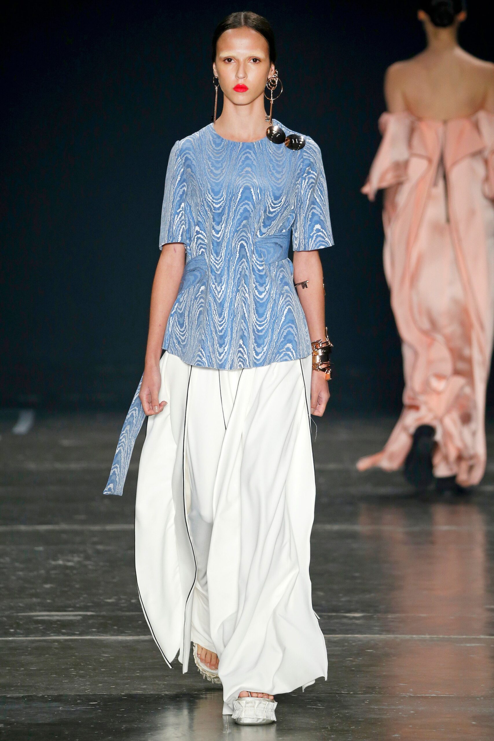blue silk short-sleeve collared fitted printed top