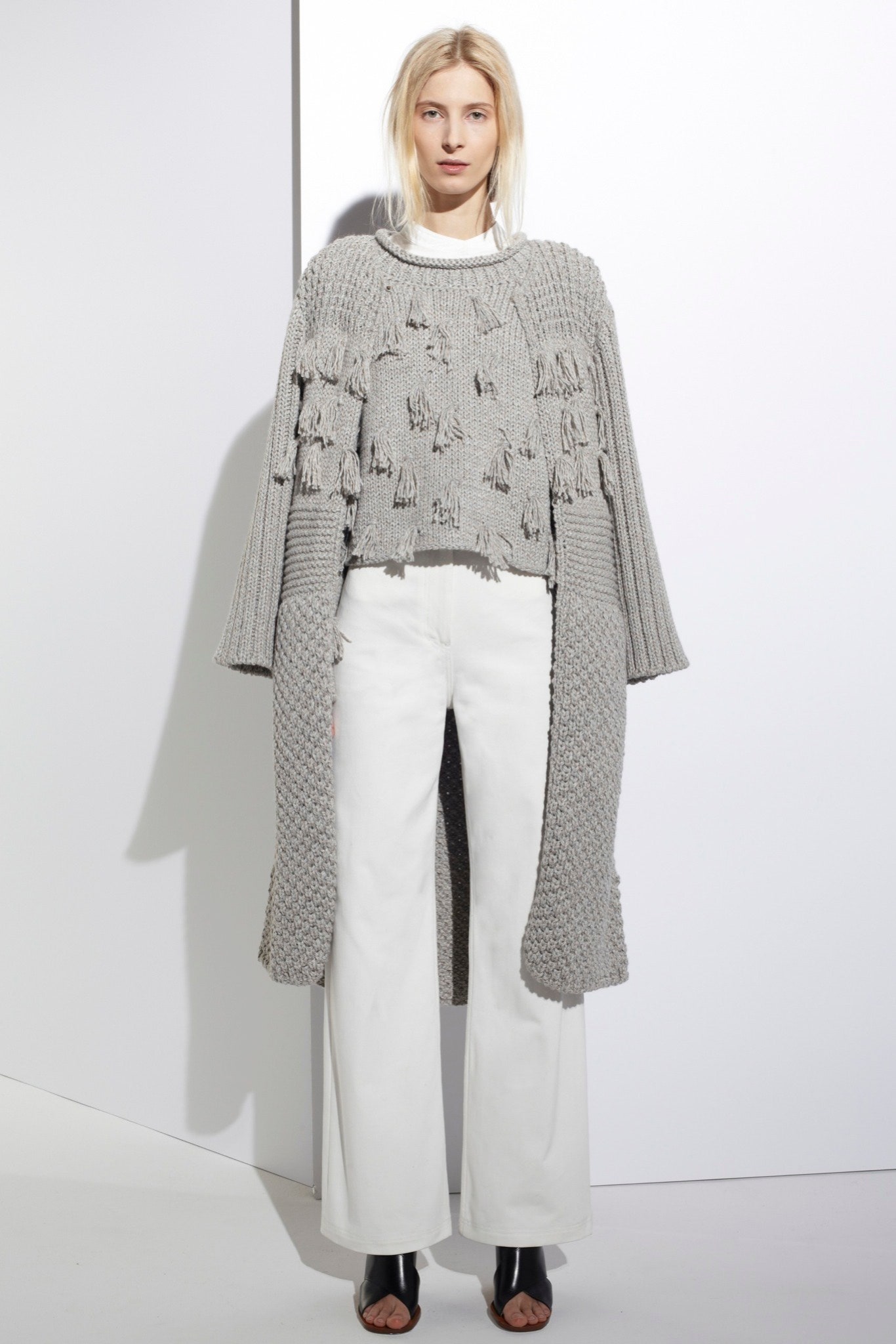 gray wool long-sleeve relaxed fringed cropped sweater