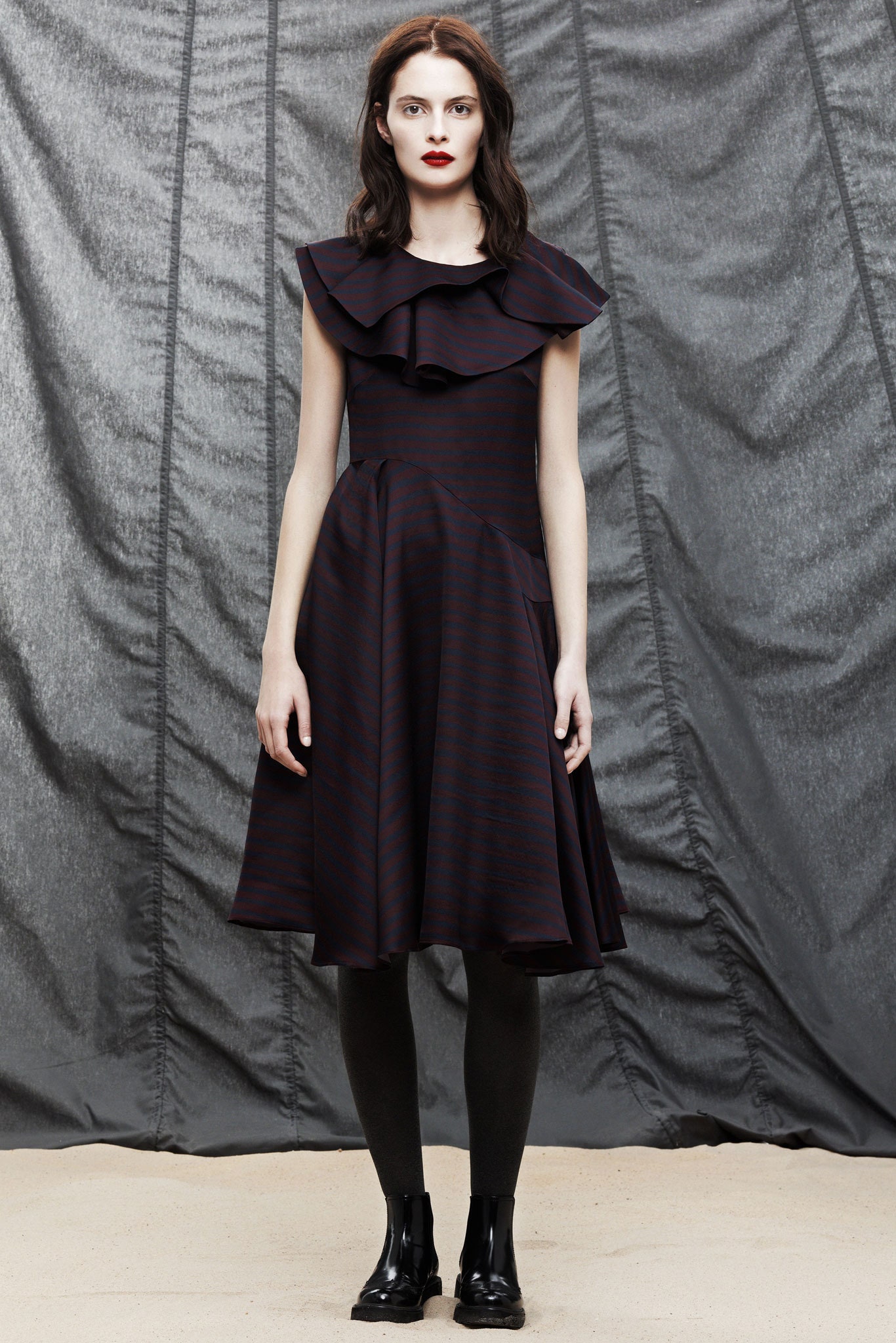 black cotton sleeveless dress