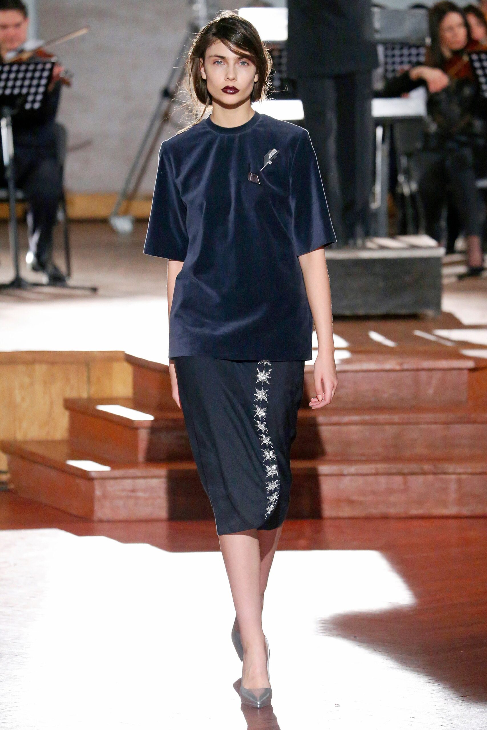 blue velvet short-sleeve collared fitted top