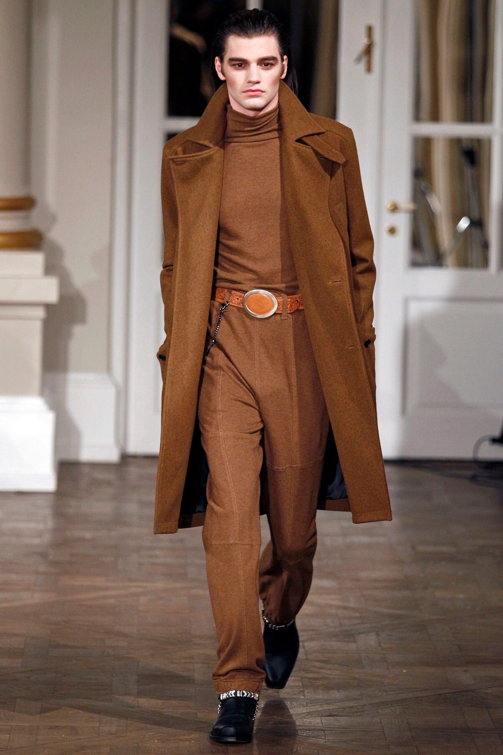 brown wool long-sleeve collared fitted belted coat