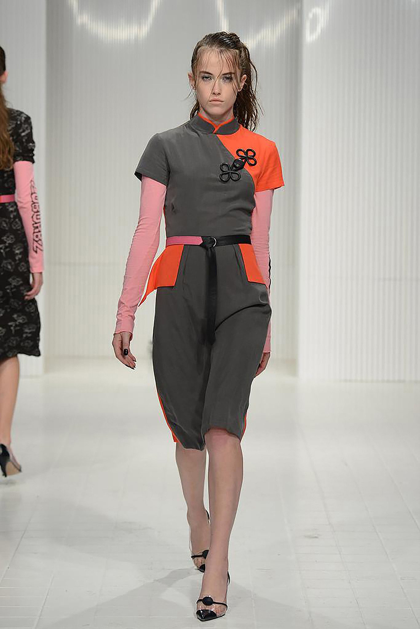 gray short-sleeve collared fitted zippered belted midi dress