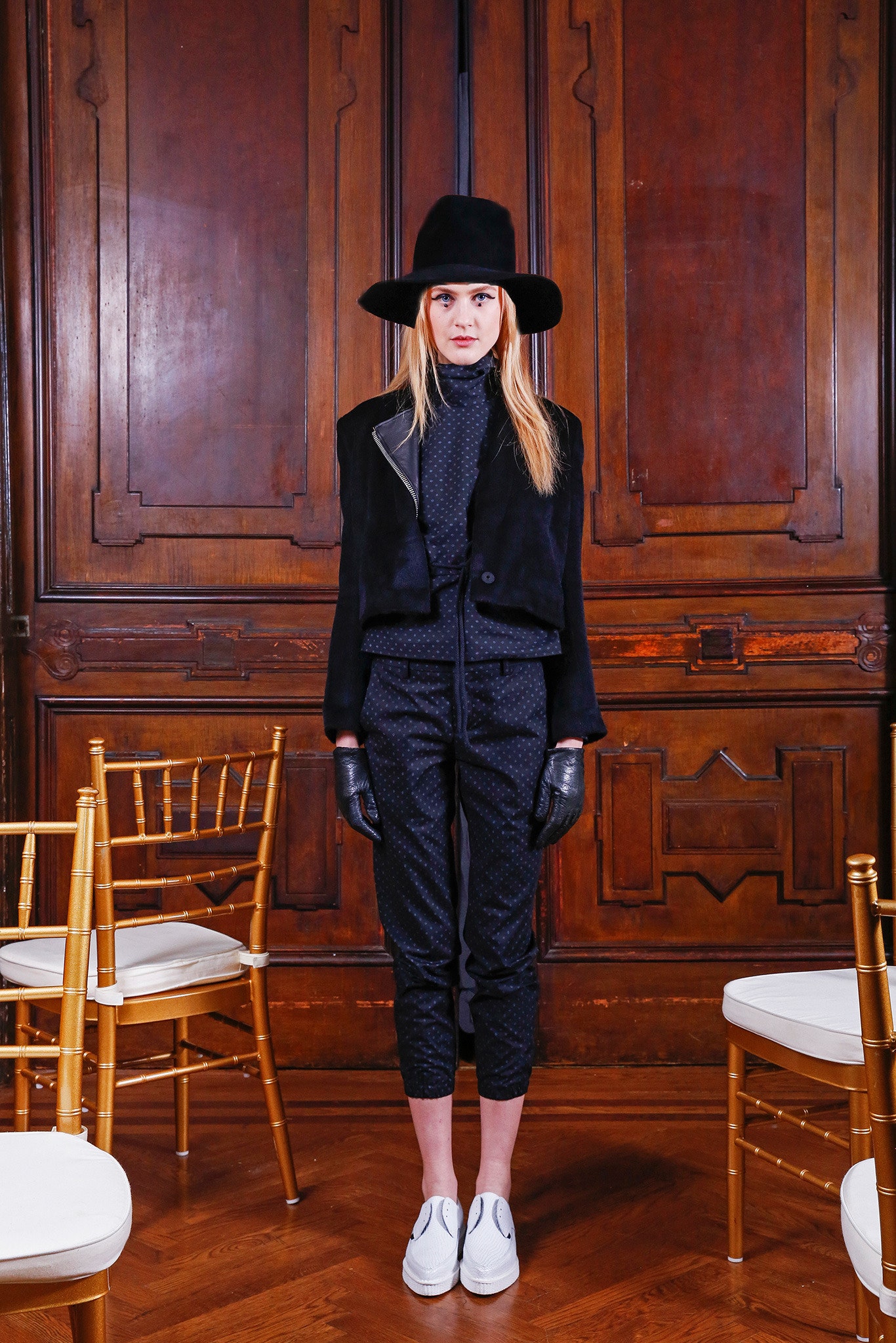 black suede long-sleeve collared fitted zippered jacket