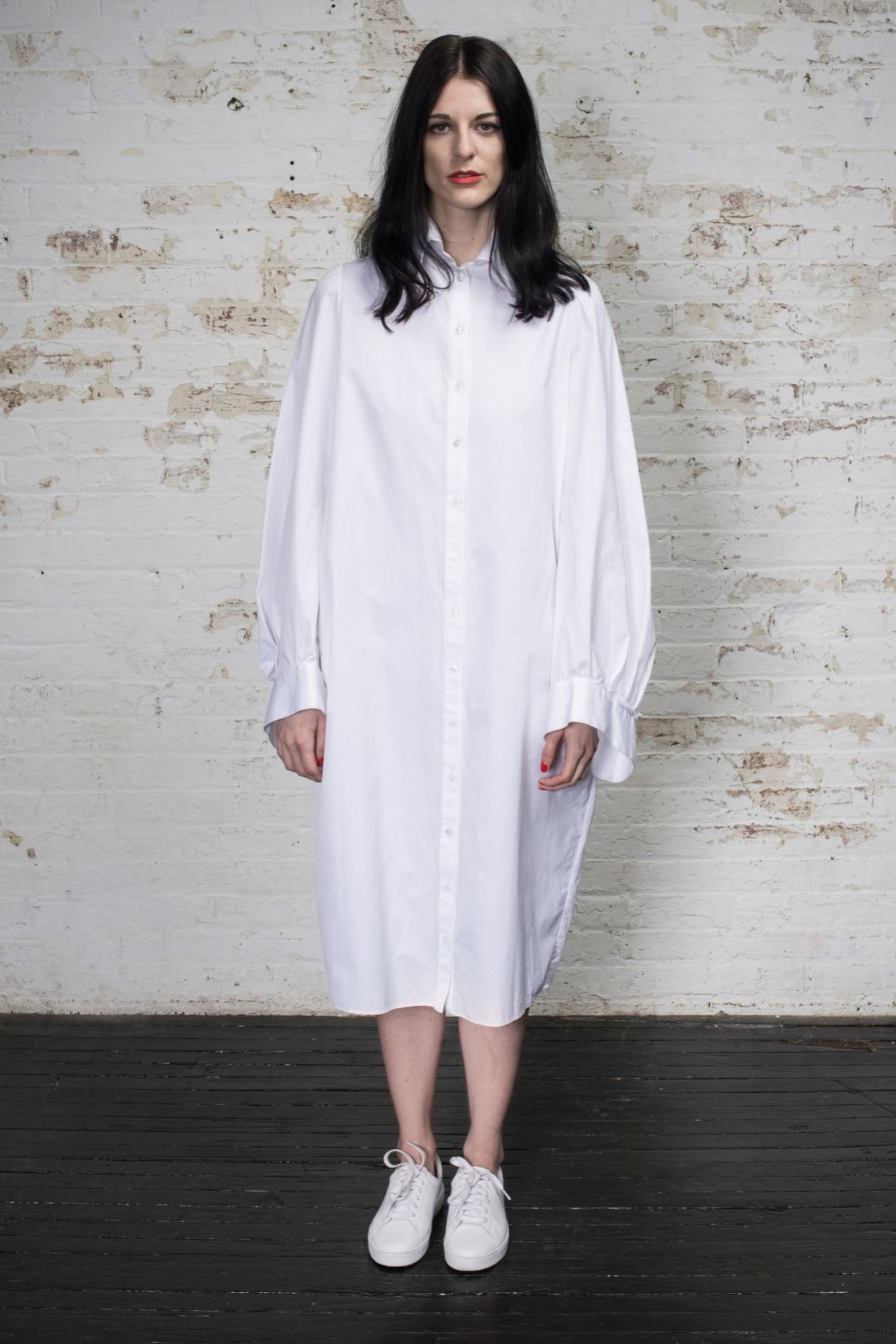 white cotton long-sleeve collared relaxed buttoned midi shirt-dress