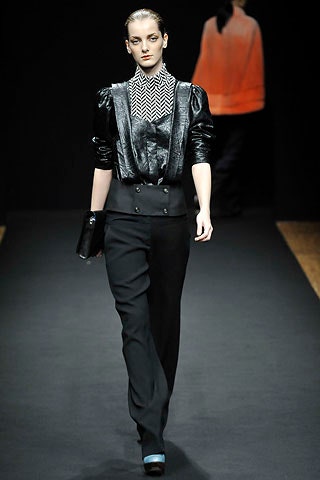 black silk long-sleeve collared fitted printed blouse