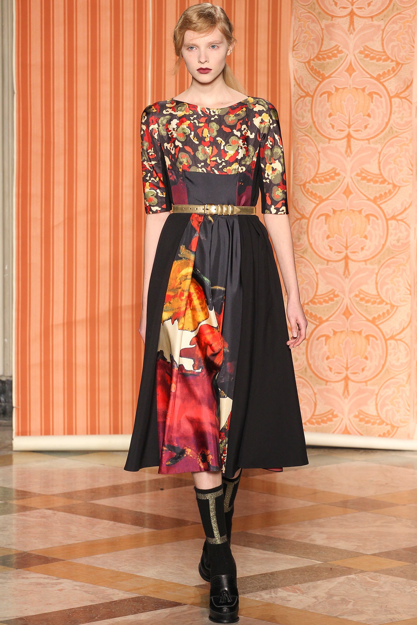 black silk short-sleeve collared fitted flared printed dress